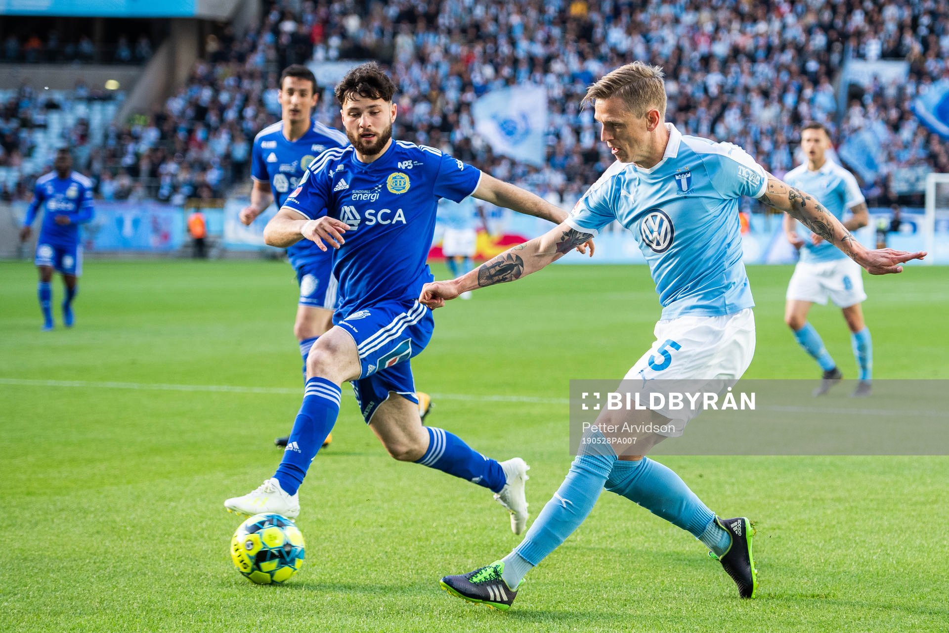 Sundsvalls Jonathan Tamimi och Malmö FFs Sören Rieks