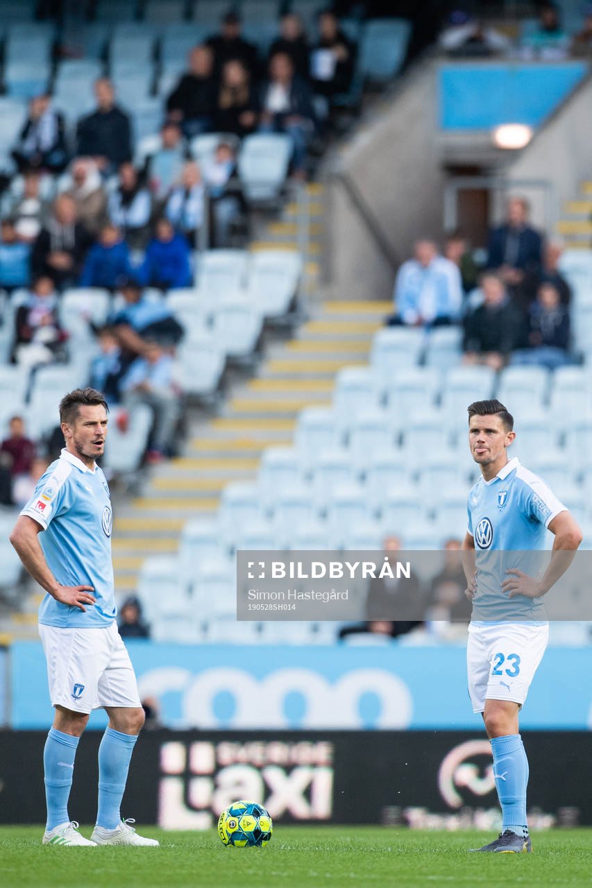 Malmö FFs Markus Rosenberg och Marcus Antonsson deppar