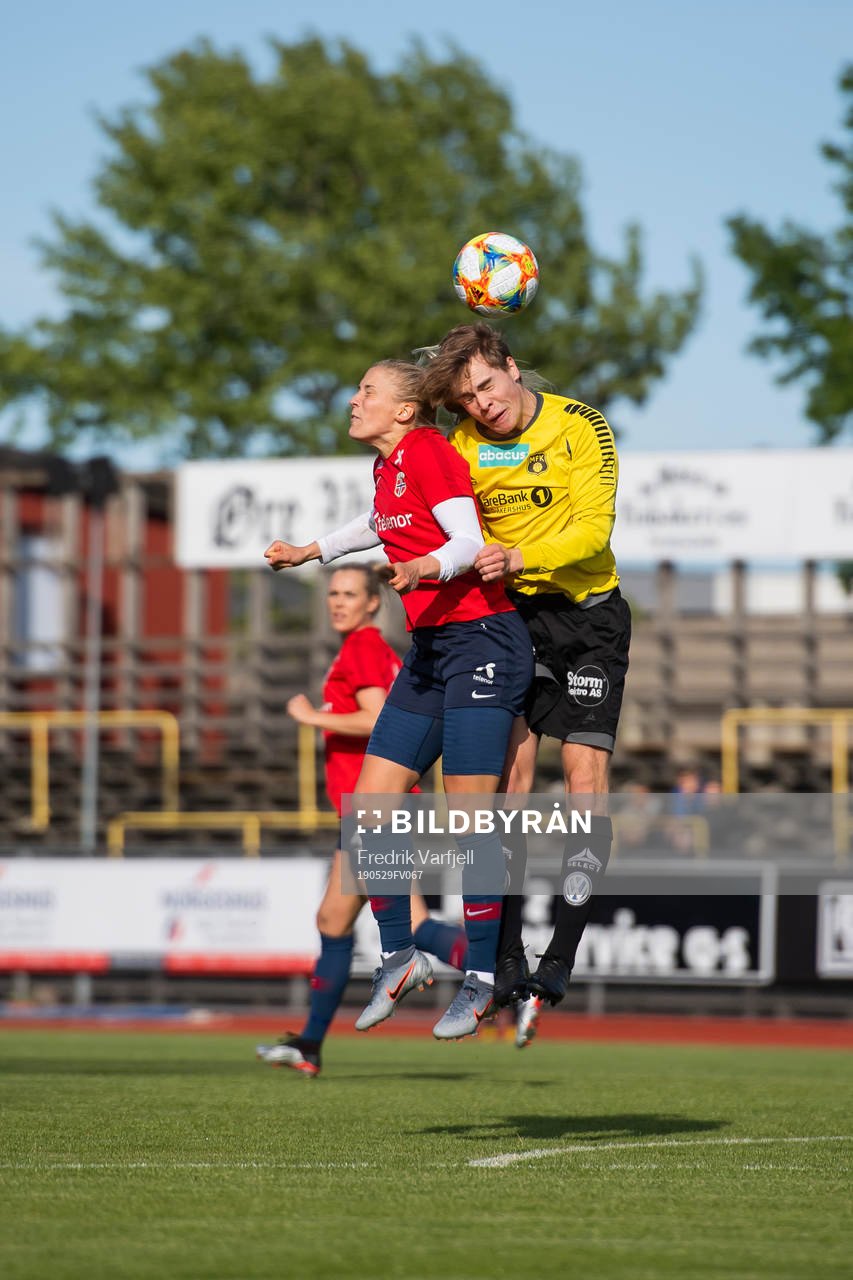 Emilie Nautnes of Norway and Jonas Strøm Skovly of Moss Jr