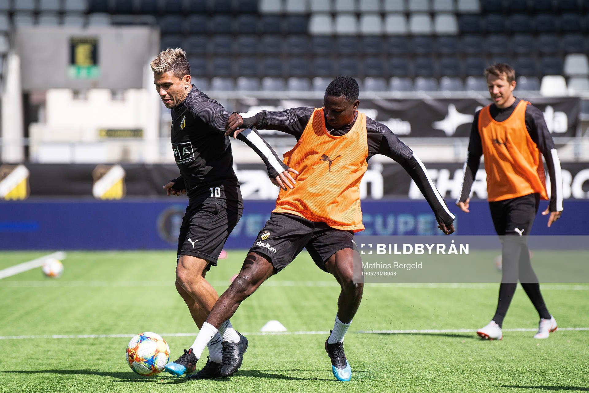 Paulinho och Godswill Ekpolo