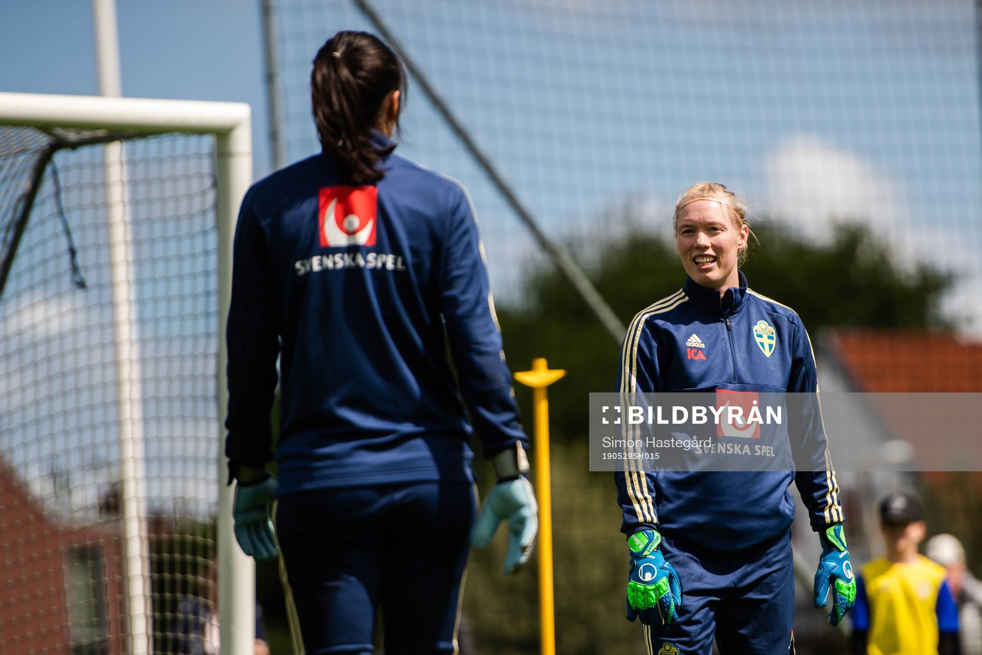 Goalkeepers Zecira Musovic and Hedvig Lindahl of Swedish