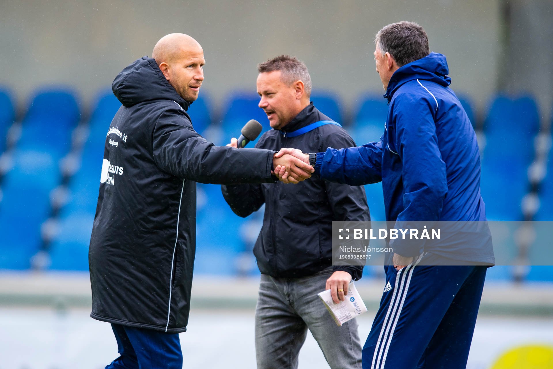 Eskilsminnes tränare Mattias Lindström och Oskarshamns