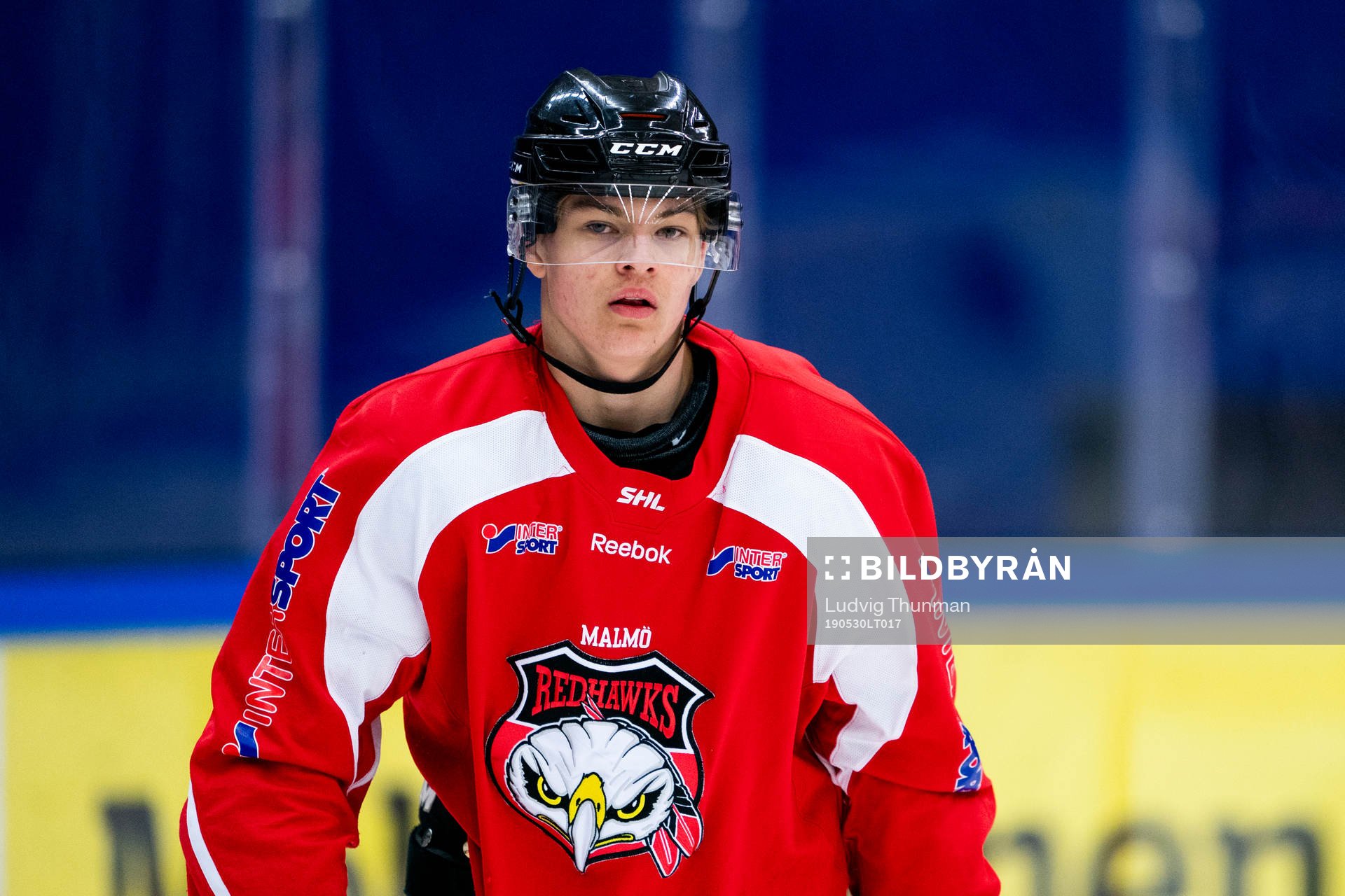 under en ishockeyträning med Malmö Redhawks J18/20