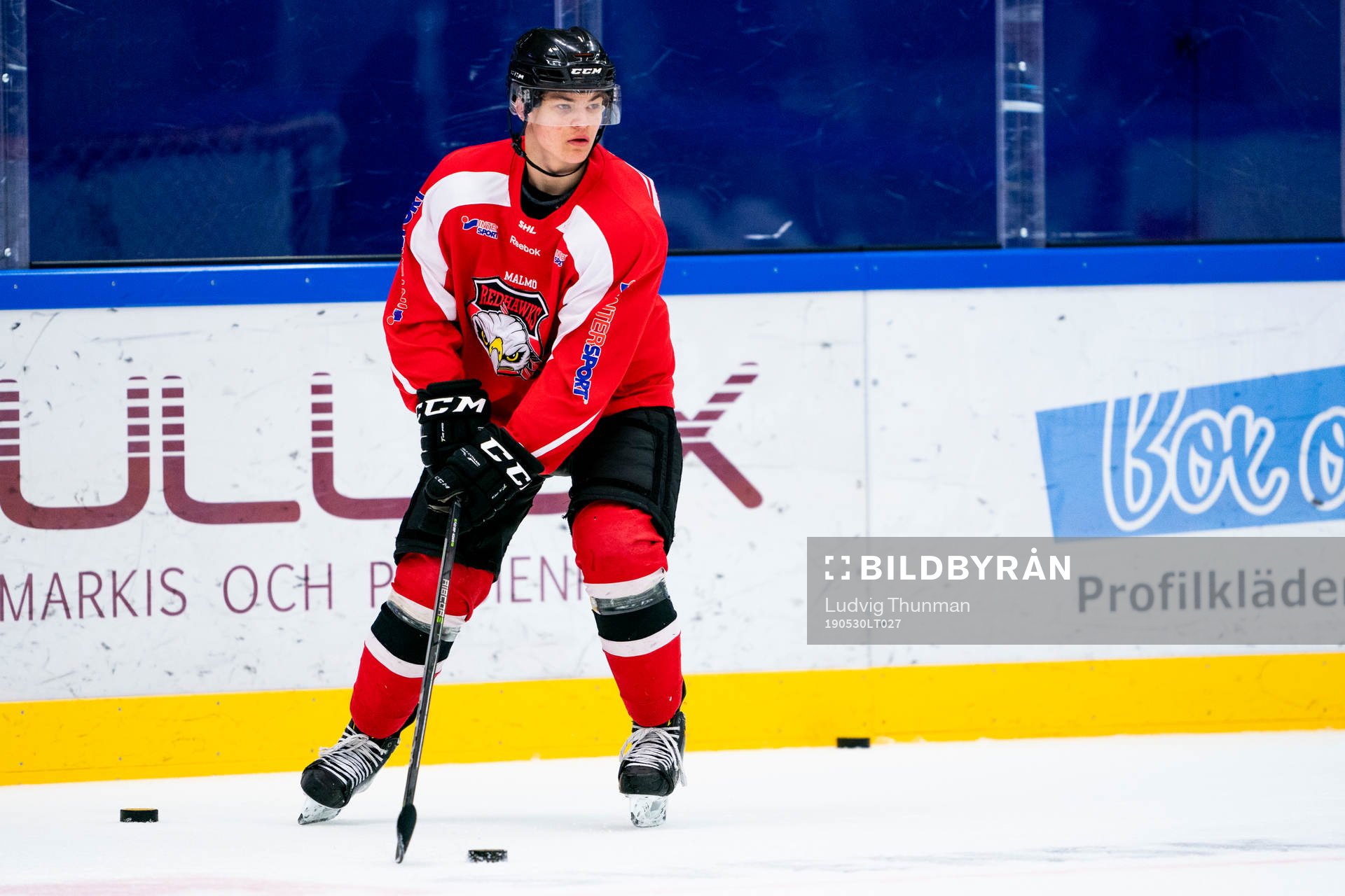 under en ishockeyträning med Malmö Redhawks J18/20