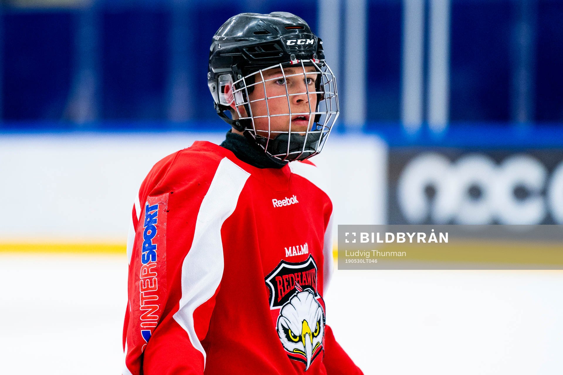 under en ishockeyträning med Malmö Redhawks J18/20