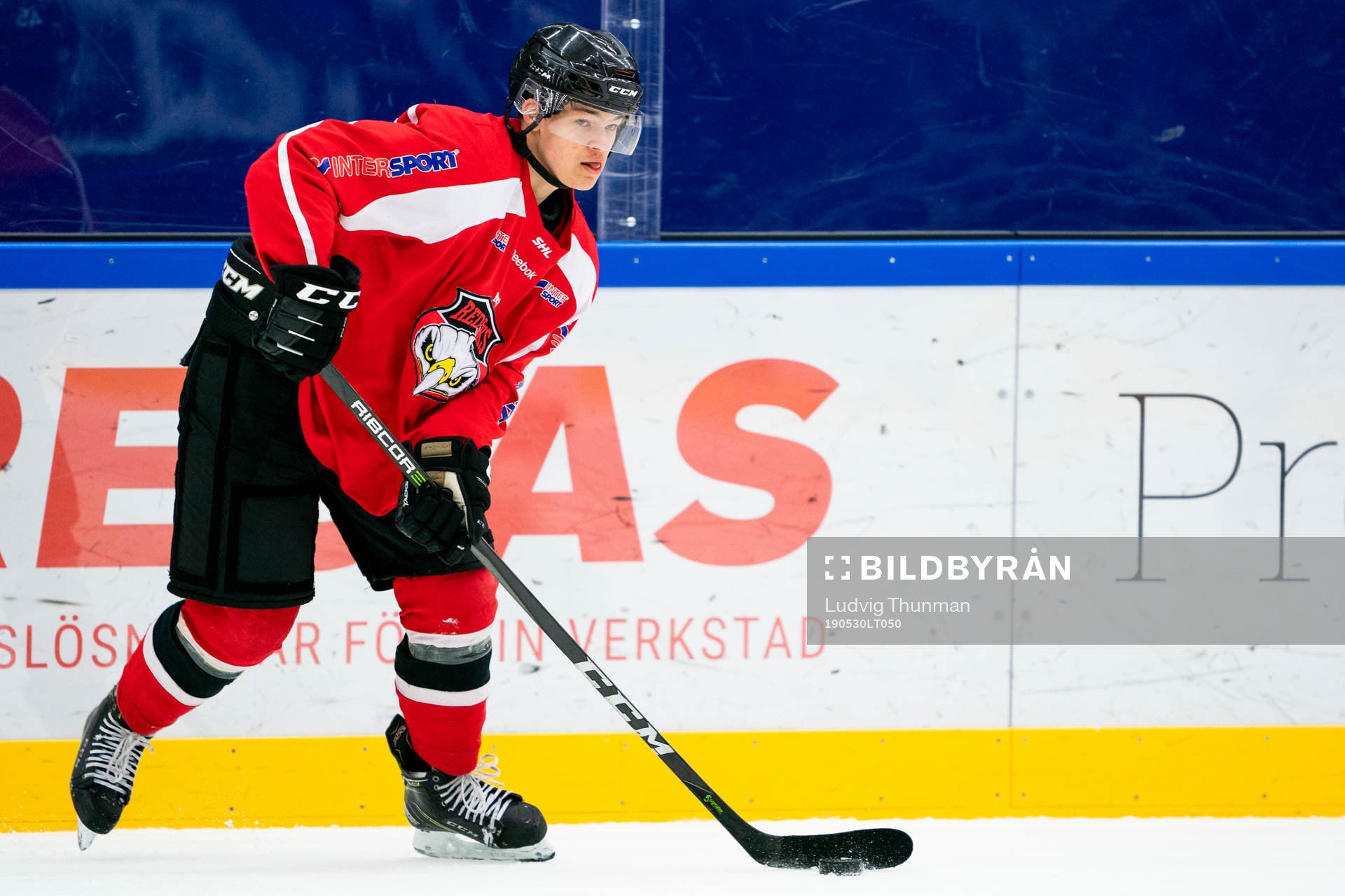 under en ishockeyträning med Malmö Redhawks J18/20