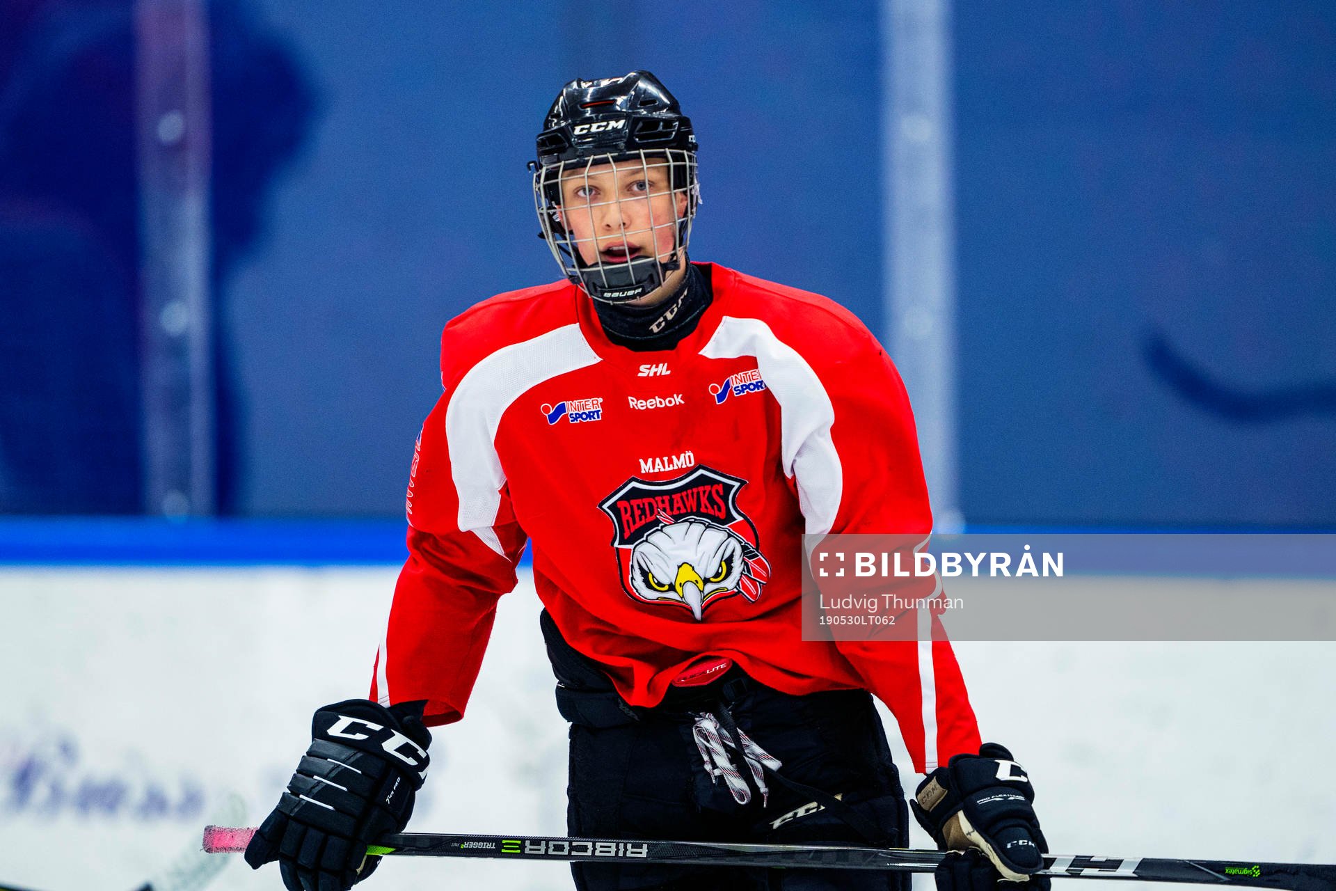 under en ishockeyträning med Malmö Redhawks J18/20