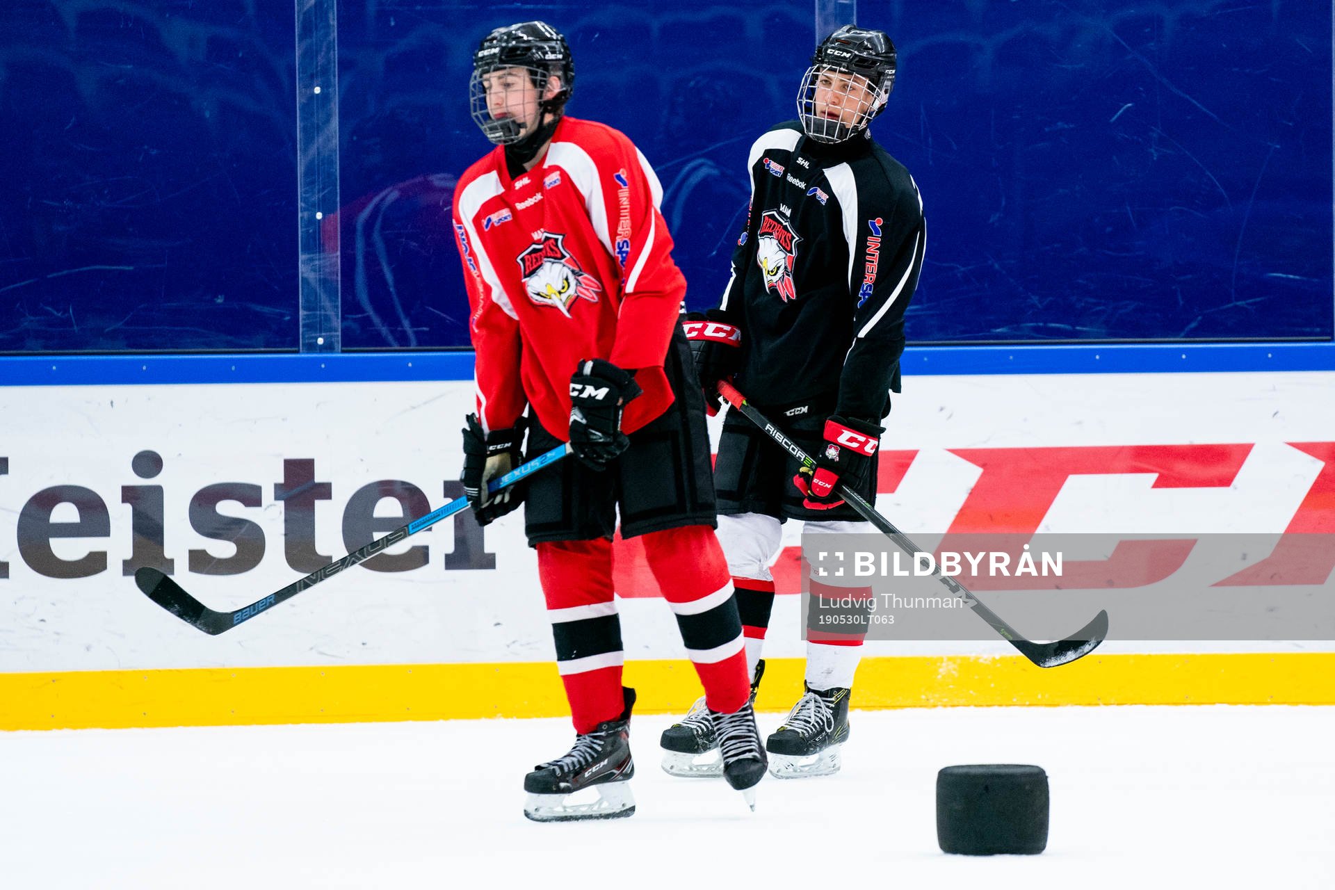 under en ishockeyträning med Malmö Redhawks J18/20