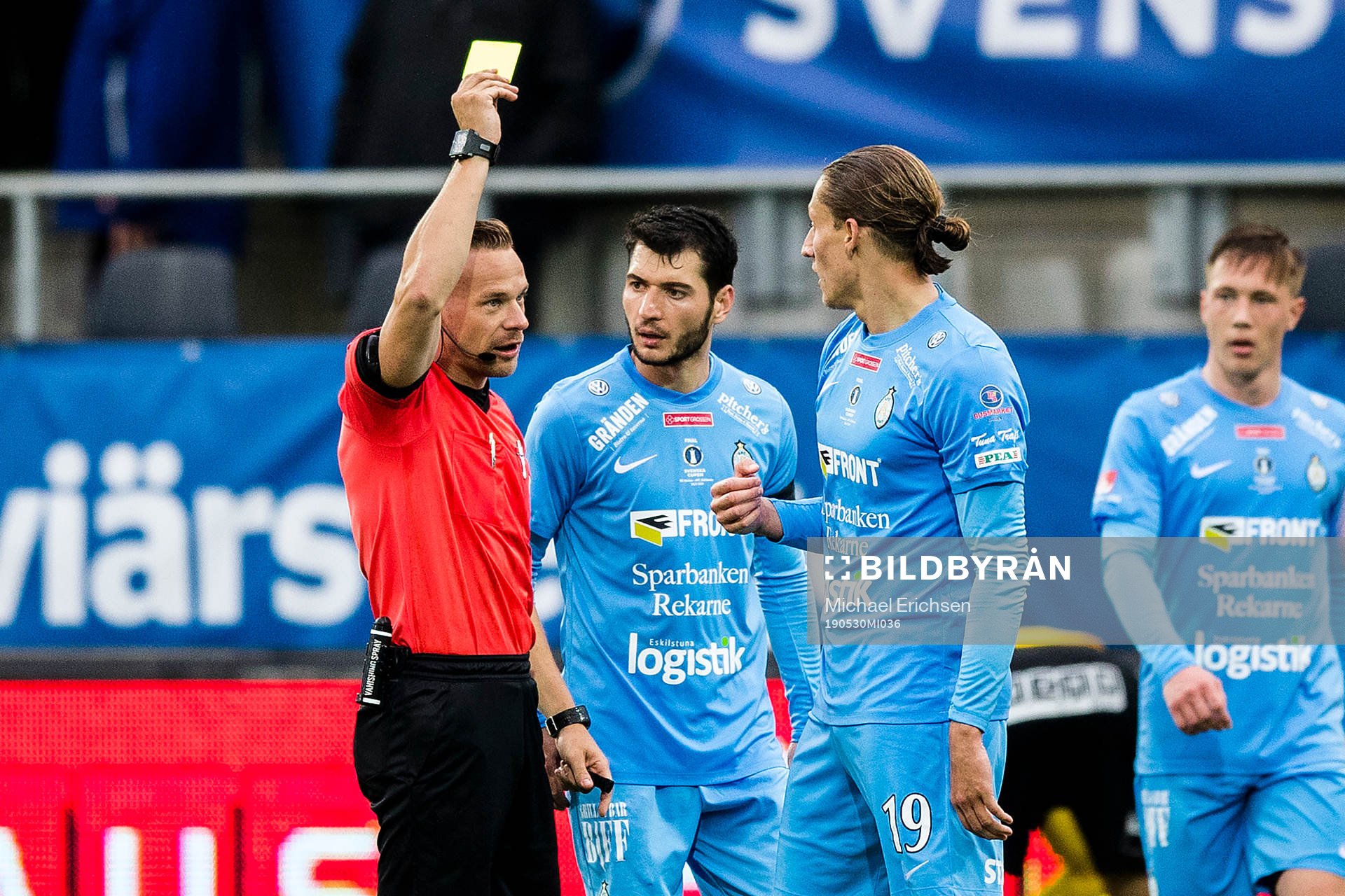 AFC Eskilstunas Felix Michel Melki varnas