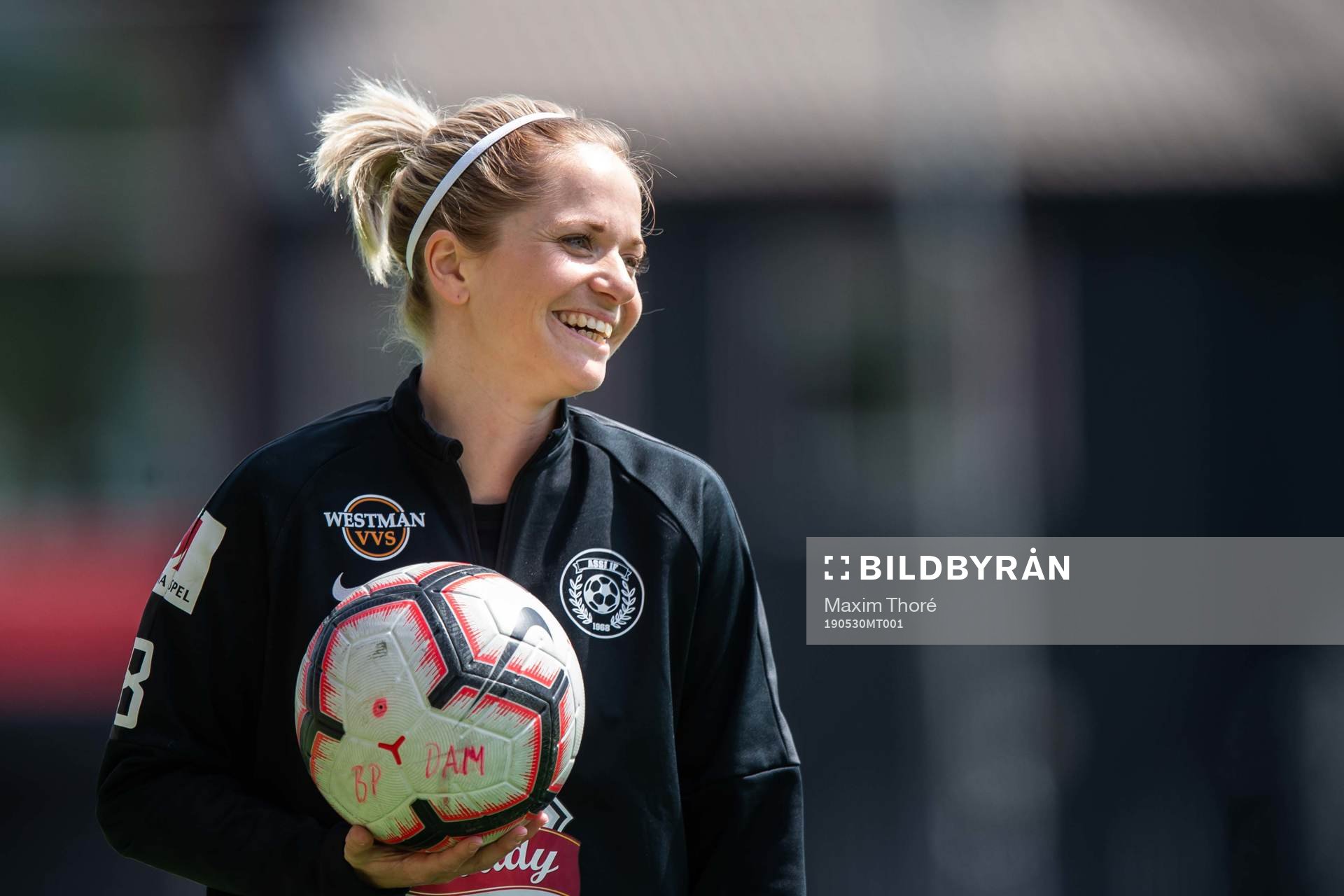 Assis Josefine Hansson inför fotbollsmatchen i Elitettan mellan Brommapojkarna och Assi den 30 maj 2019 i Stockholm.