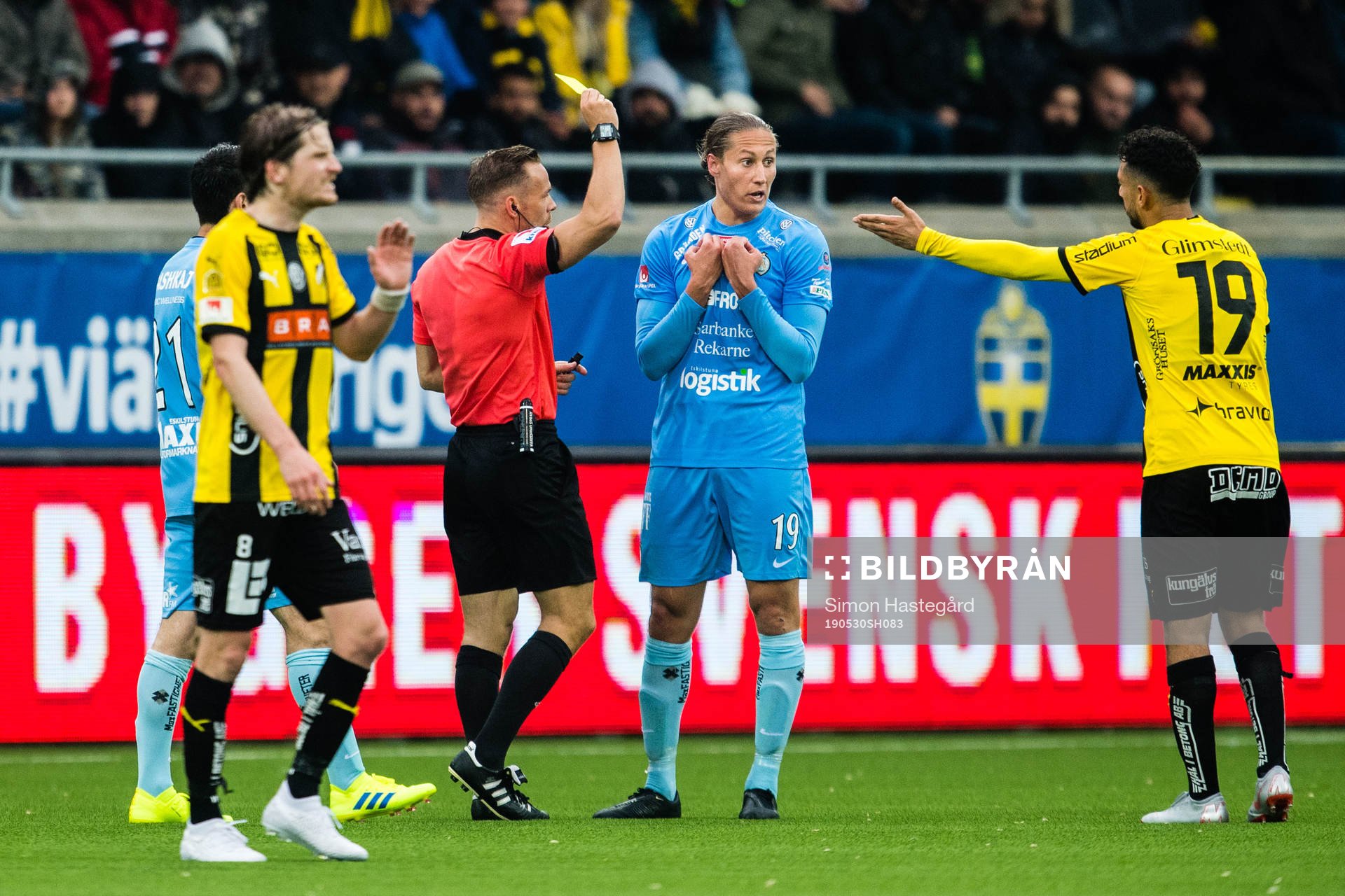 AFC Eskilstunas Felix Michel Melki varnas