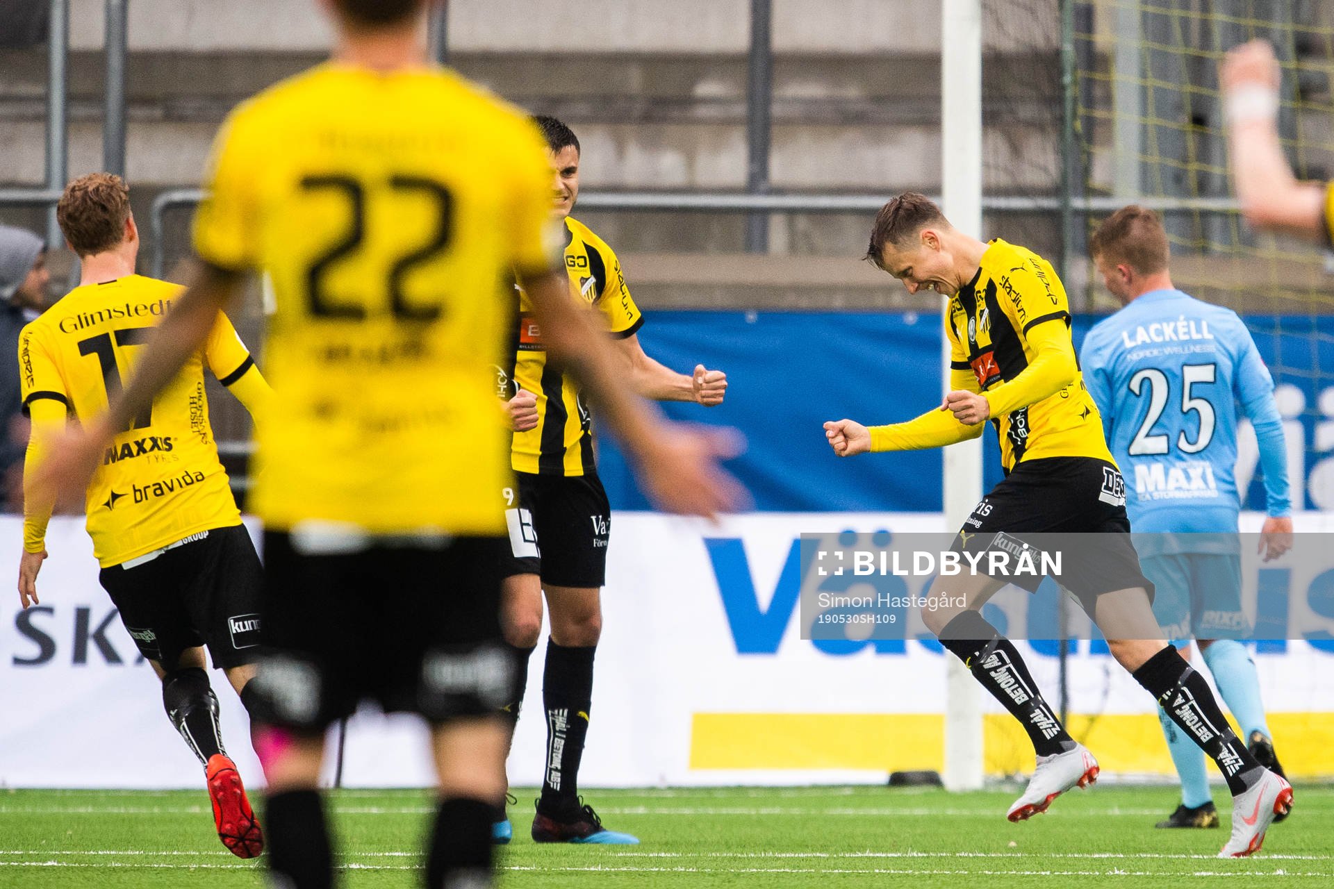 Häckens Viktor Lundberg jublar