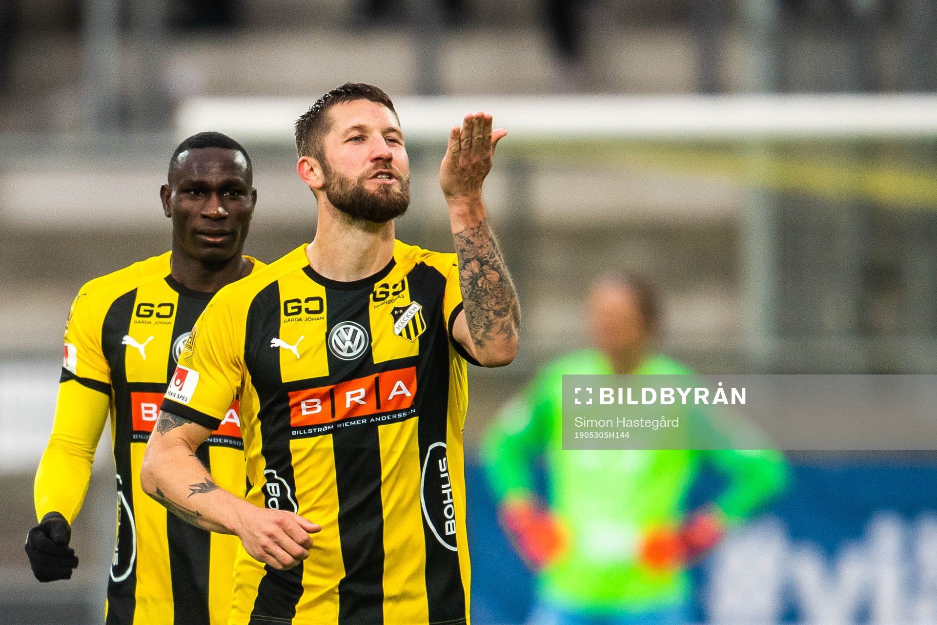 Häckens Joona Toivio jublar