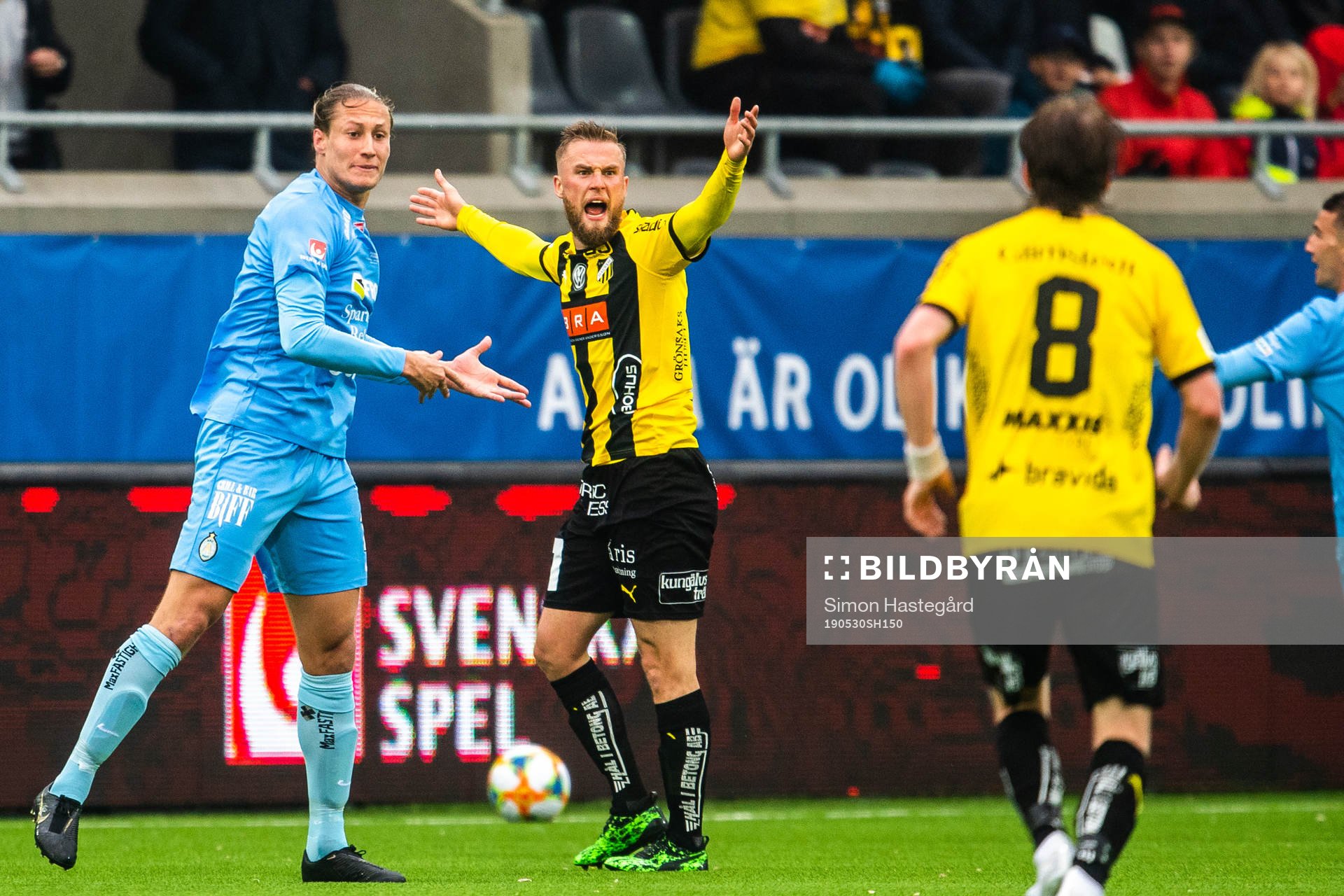 Häckens Alexander Faltsetas reagerar