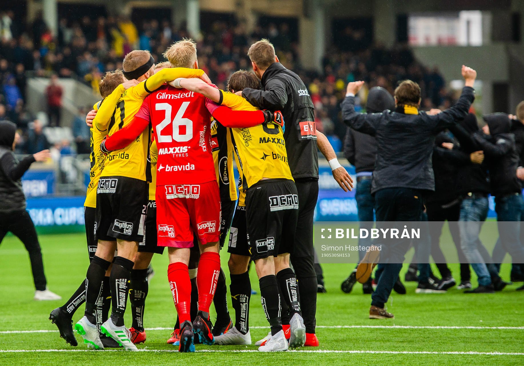 Häckens spelare jublar