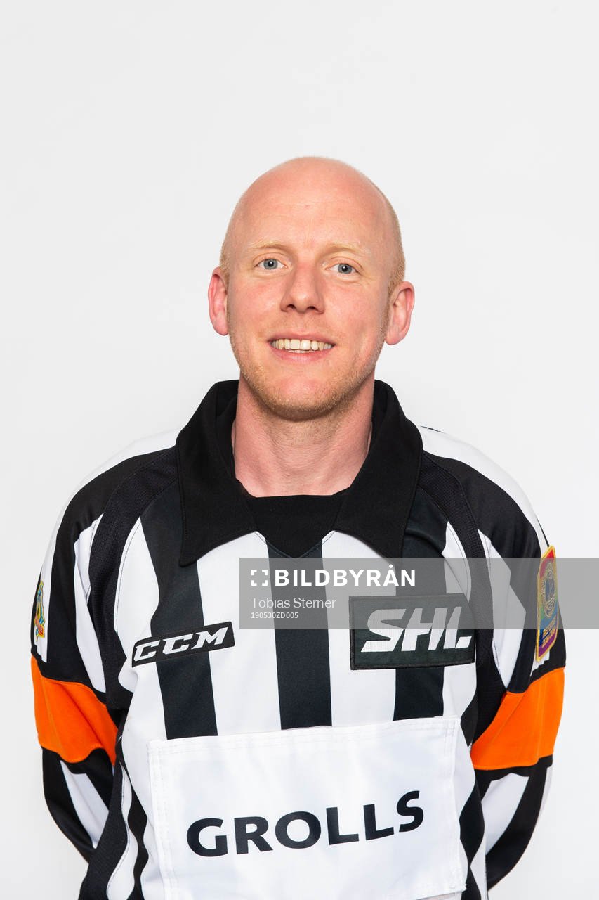 Domare Mikael Holm