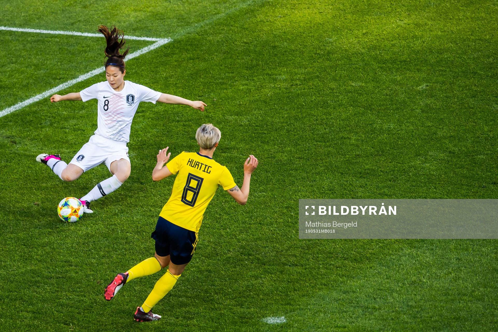 So Hyun Cho of South Korea and Lina Hurtig of Sweden