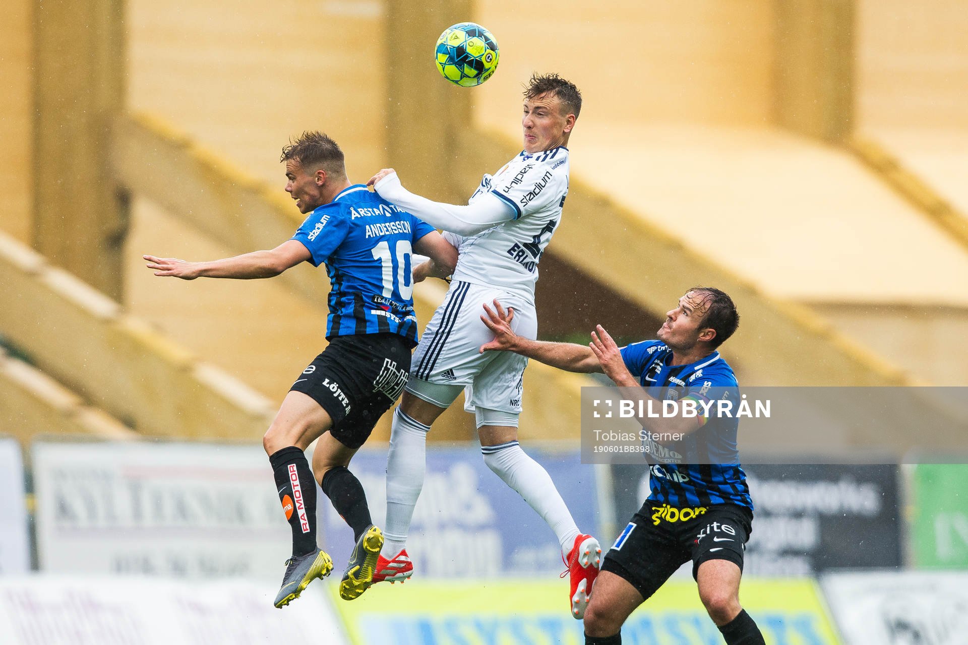 Sirius Elias Andersson i nickduell med Djurgårdens Fredrik