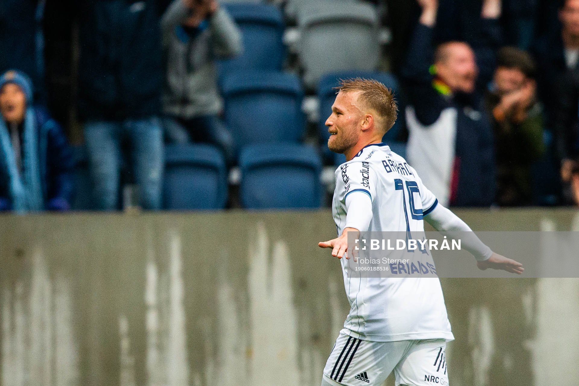 Djurgårdens Nicklas Bärkroth jublar