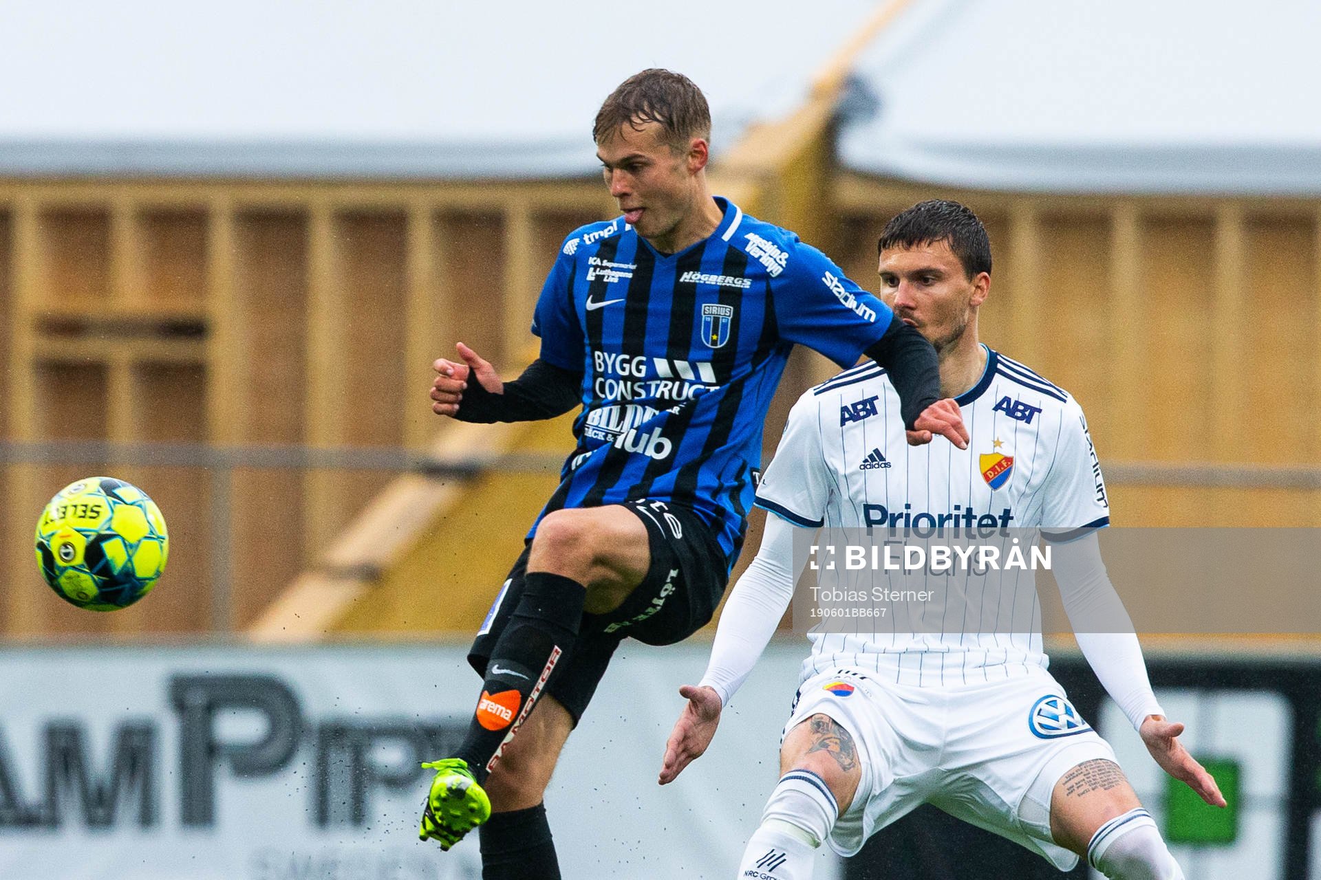 Sirius Sam Lundholm och Djurgårdens Erik Berg