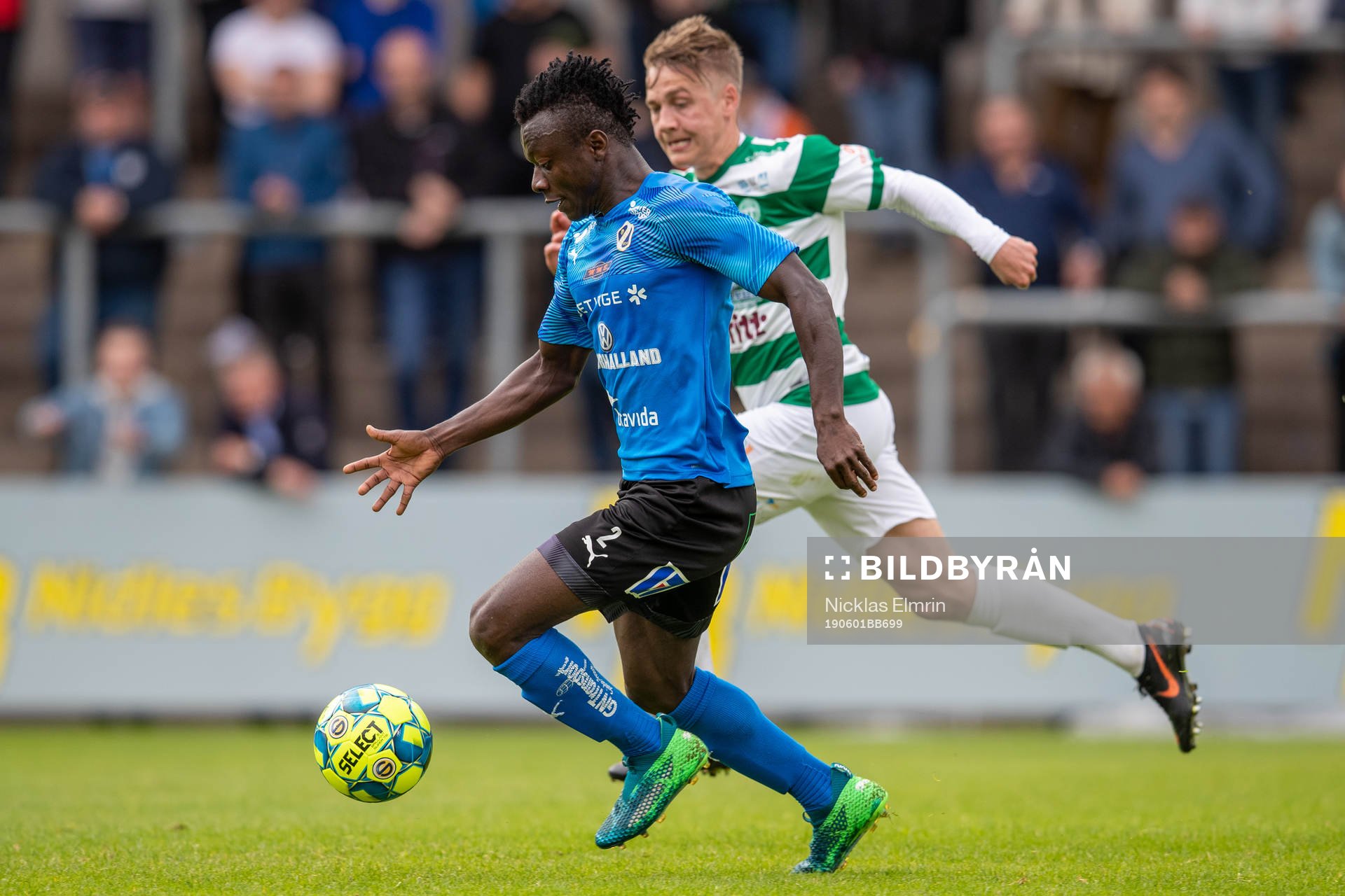 Halmstads Thomas Boakye mot Västerås Dennis Persson