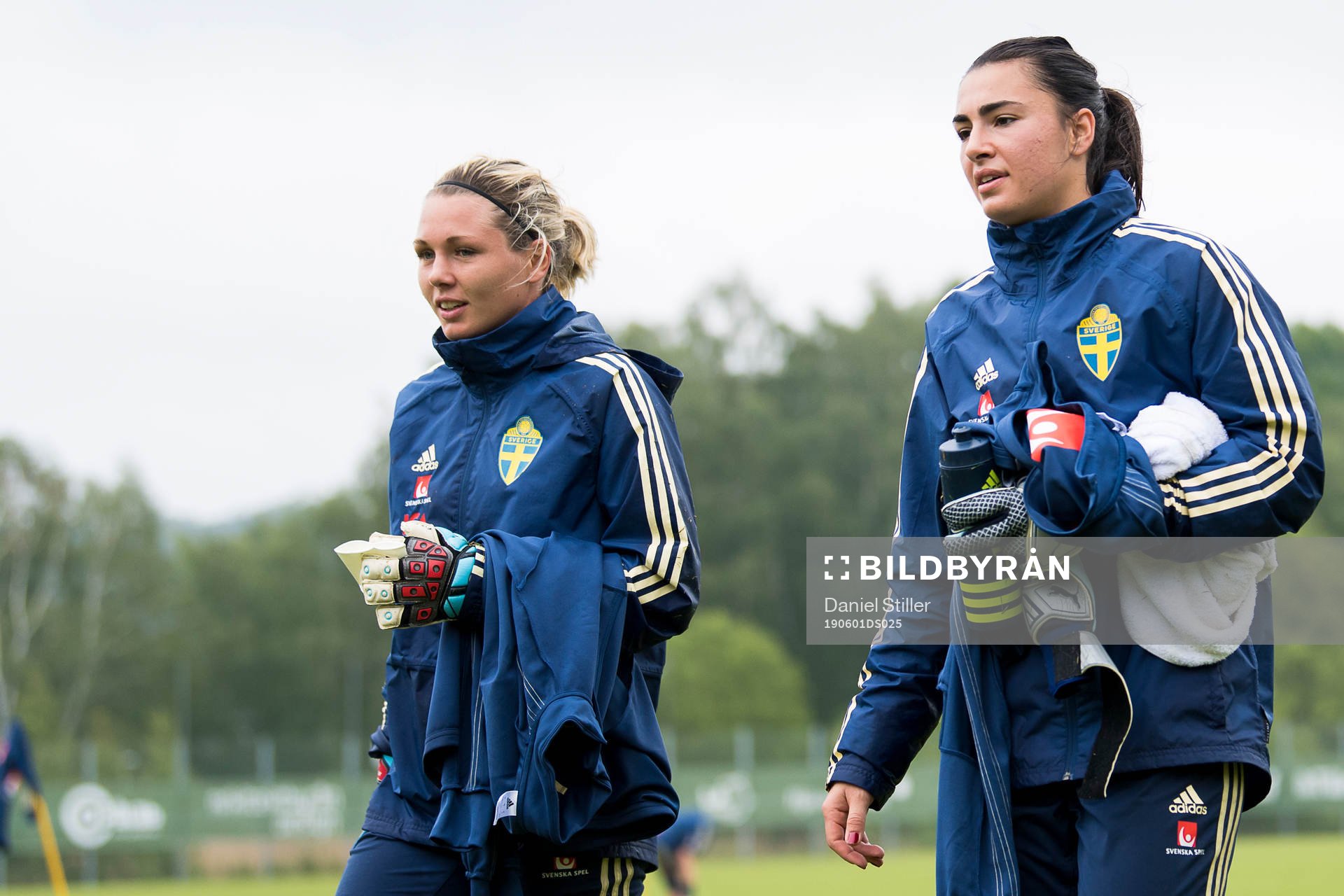 Goalkeepers Jennifer Falk and Zecira Musovic of Swedish