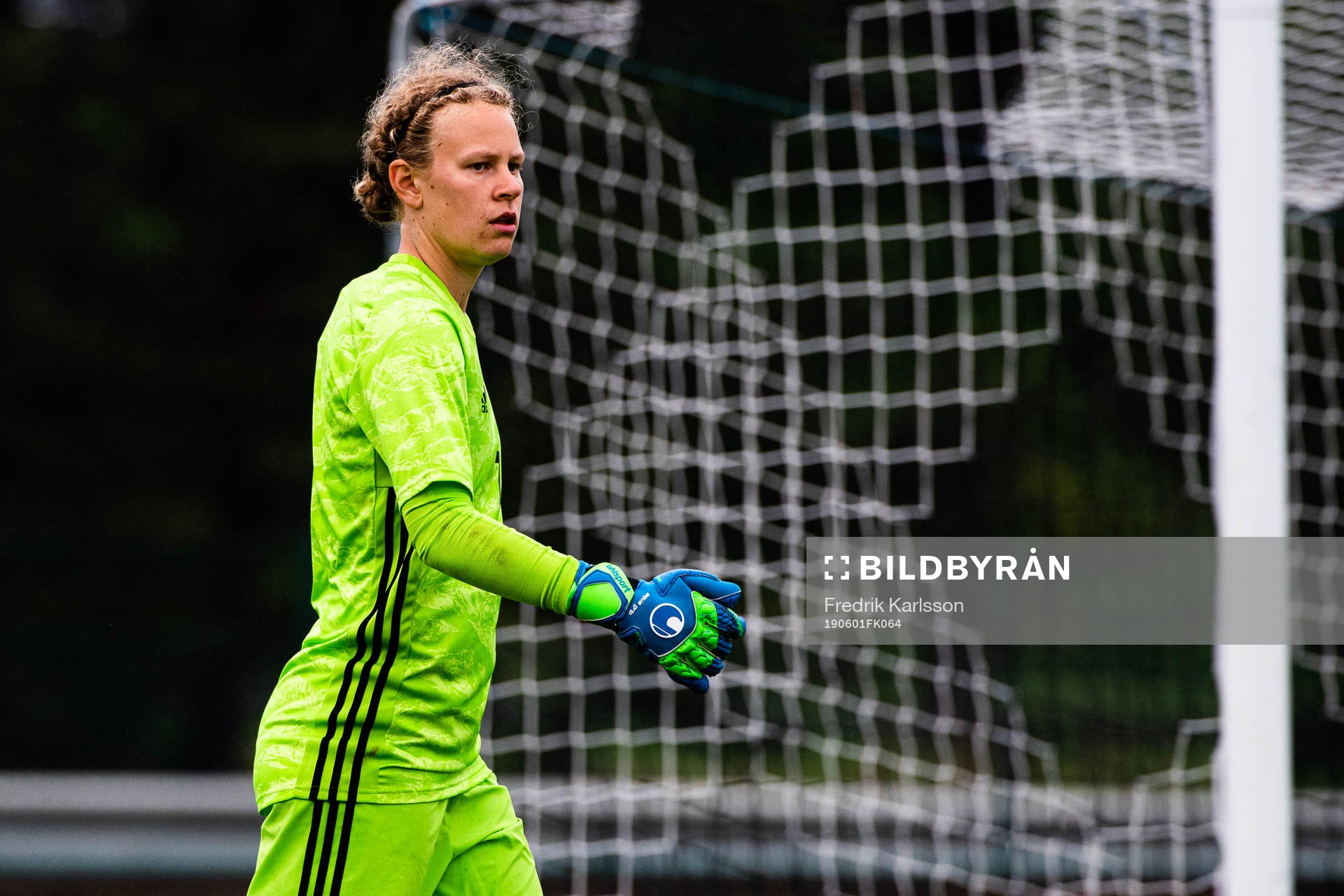 Sveriges målvakt Cajsa Andersson under fotbollsmatchen U23 dam mellan Sverige och Kina den 1 juni 2019 i Karlstad.