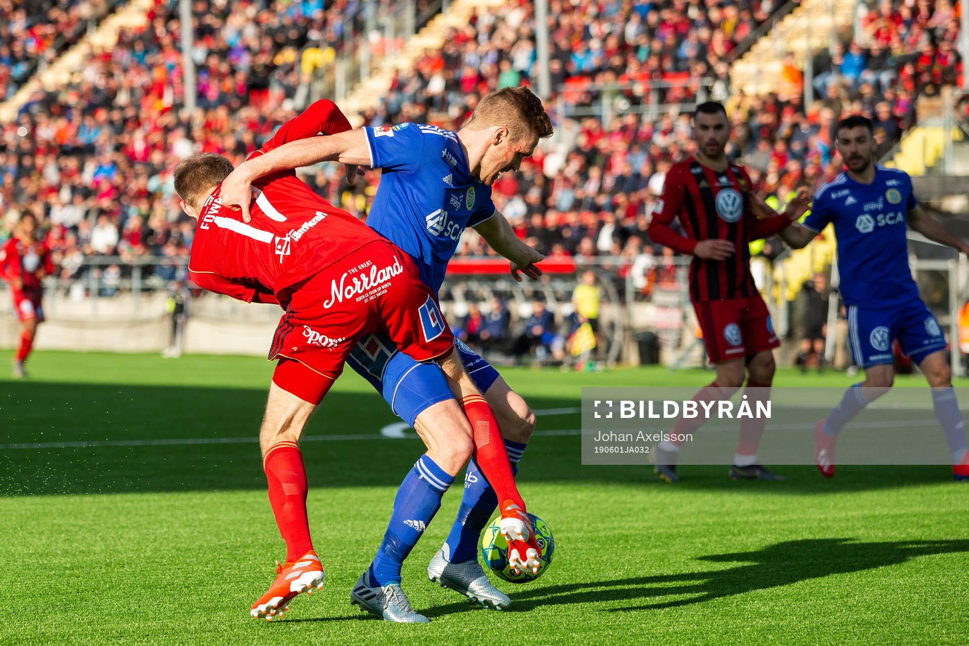 Östersunds Curtis Edwards och Sundsvalls David Myrestam