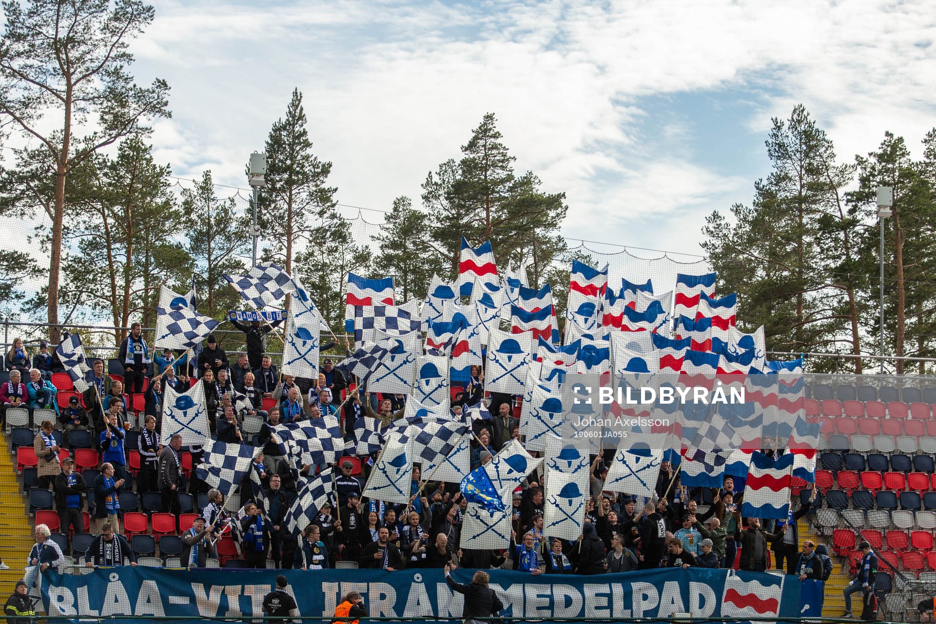 Sundsvalls fans med tifo