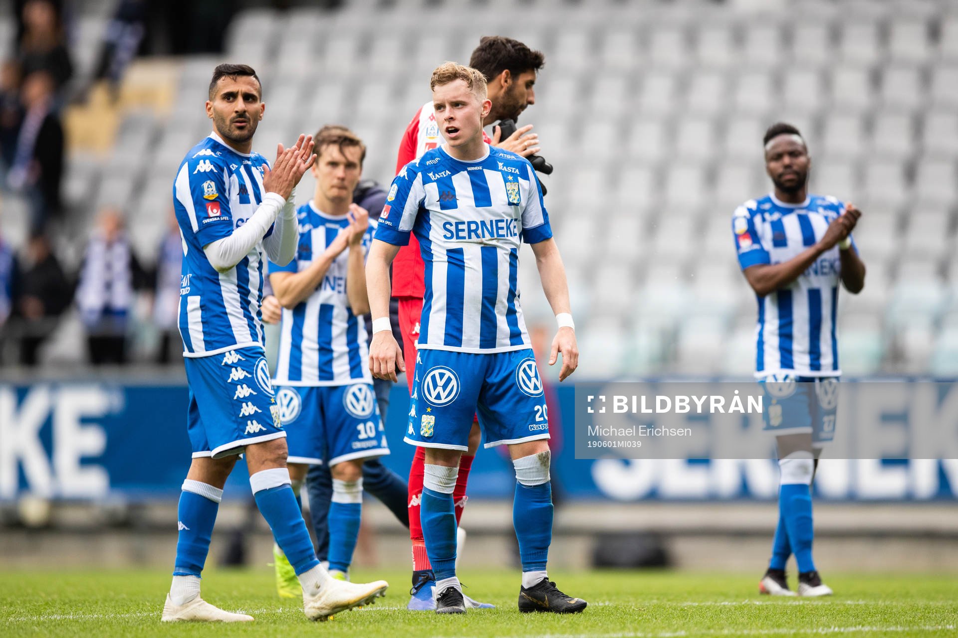 IFK Göteborgs Sargon Abraham och Victor Wernersson deppar