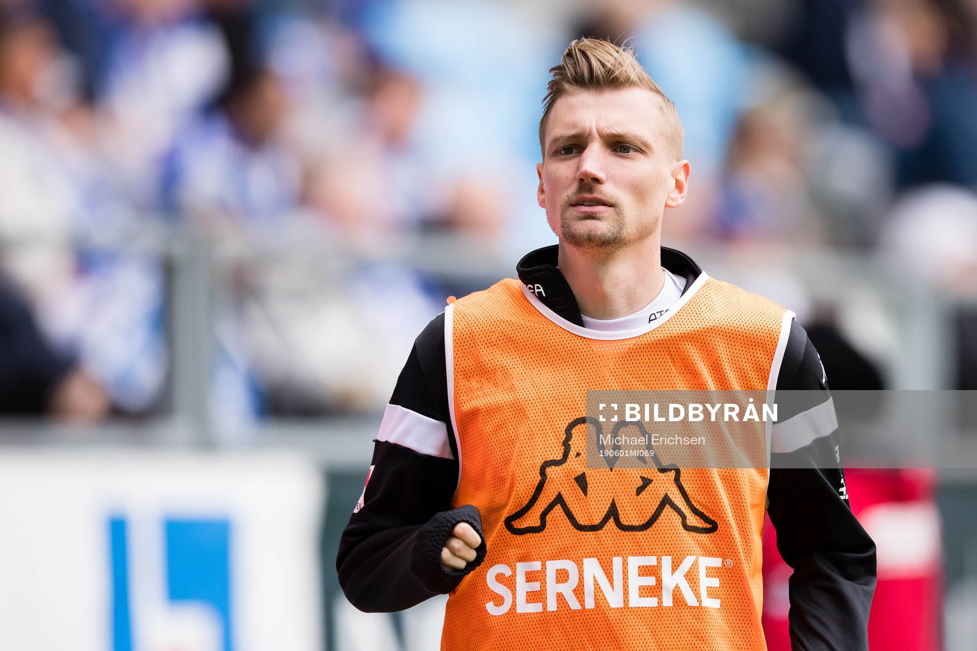 IFK Göteborgs Sebastian Eriksson värmer upp