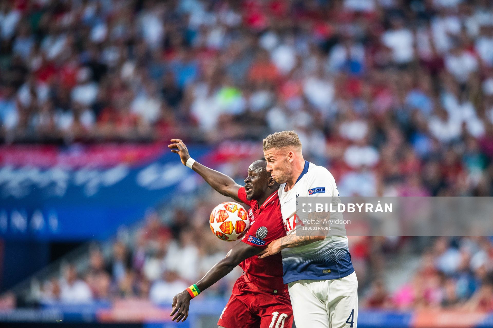 Sadio Mane of Liverpool and Toby Alderweireld of Tottenham