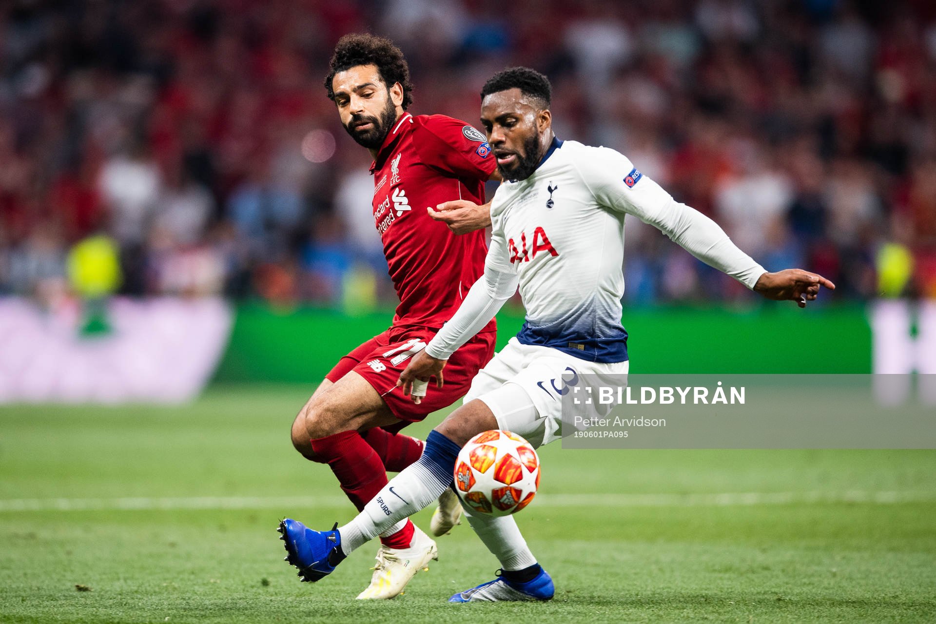 Danny Rose of Tottenham and Mohamed Salah of Liverpool during the UEFA Champions League final between Tottenham and Liverpool on June 1, 2019 in Madrid.