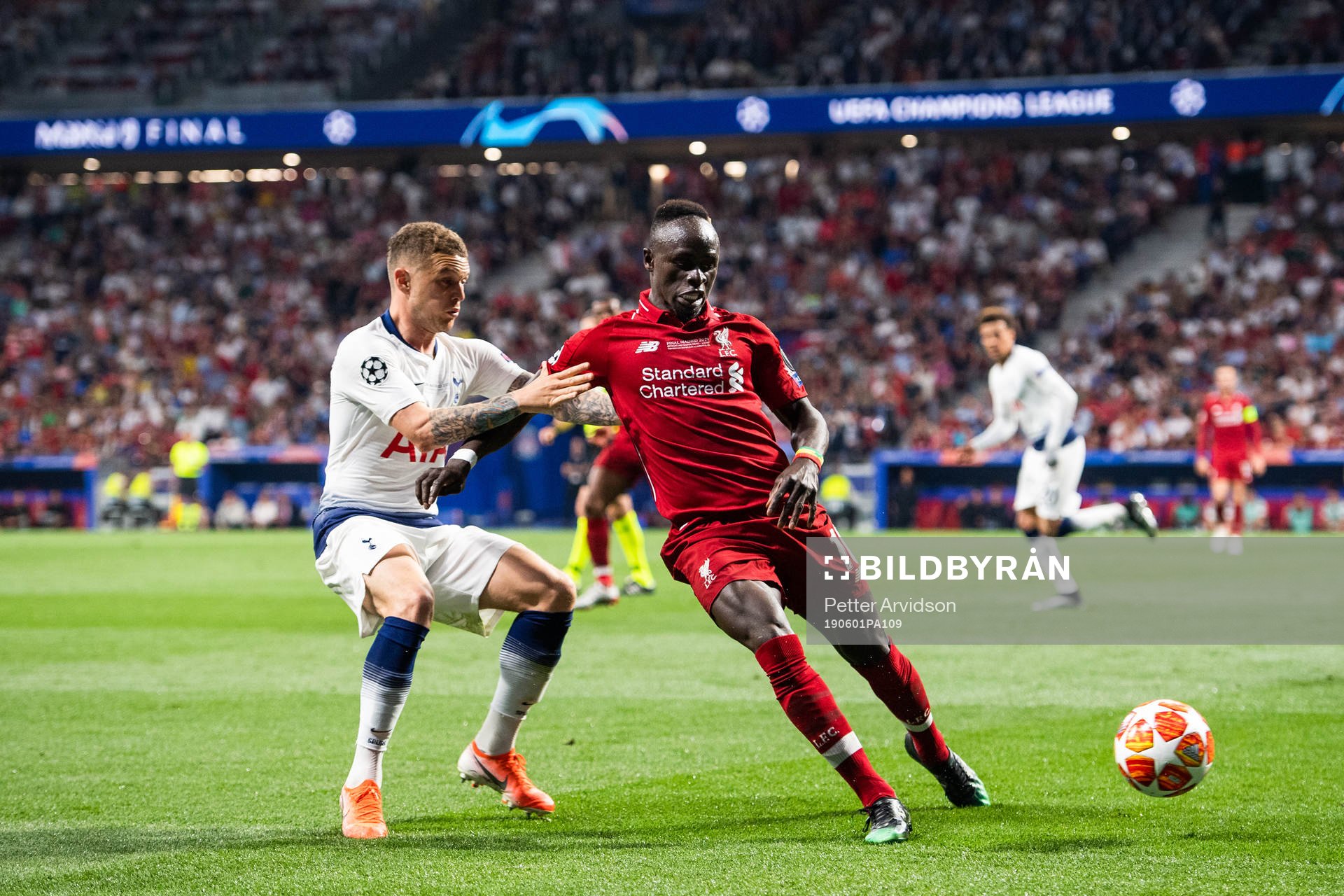 Kieran Trippier of Tottenham and Sadio Mane of Liverpool