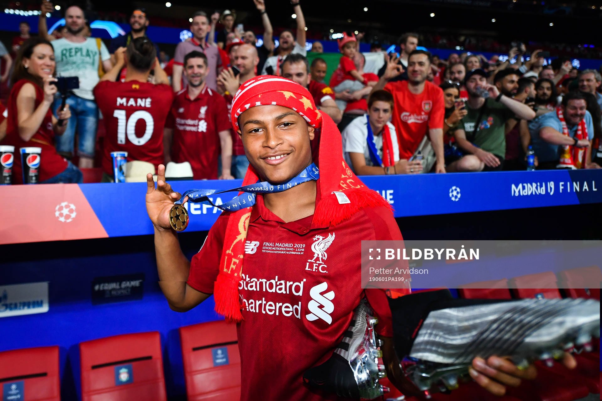 Rhian Brewster of Liverpool celebrate with the medal
