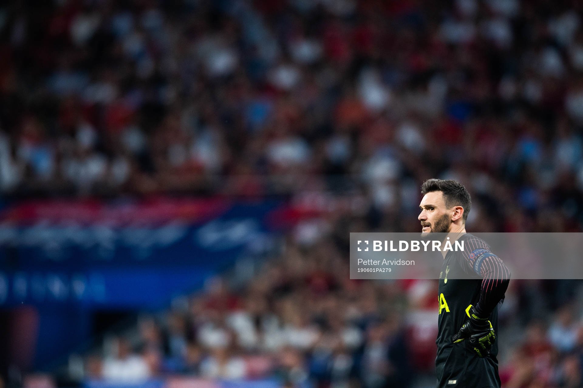 Goalkeeper Hugo Lloris of Tottenham looks dejected