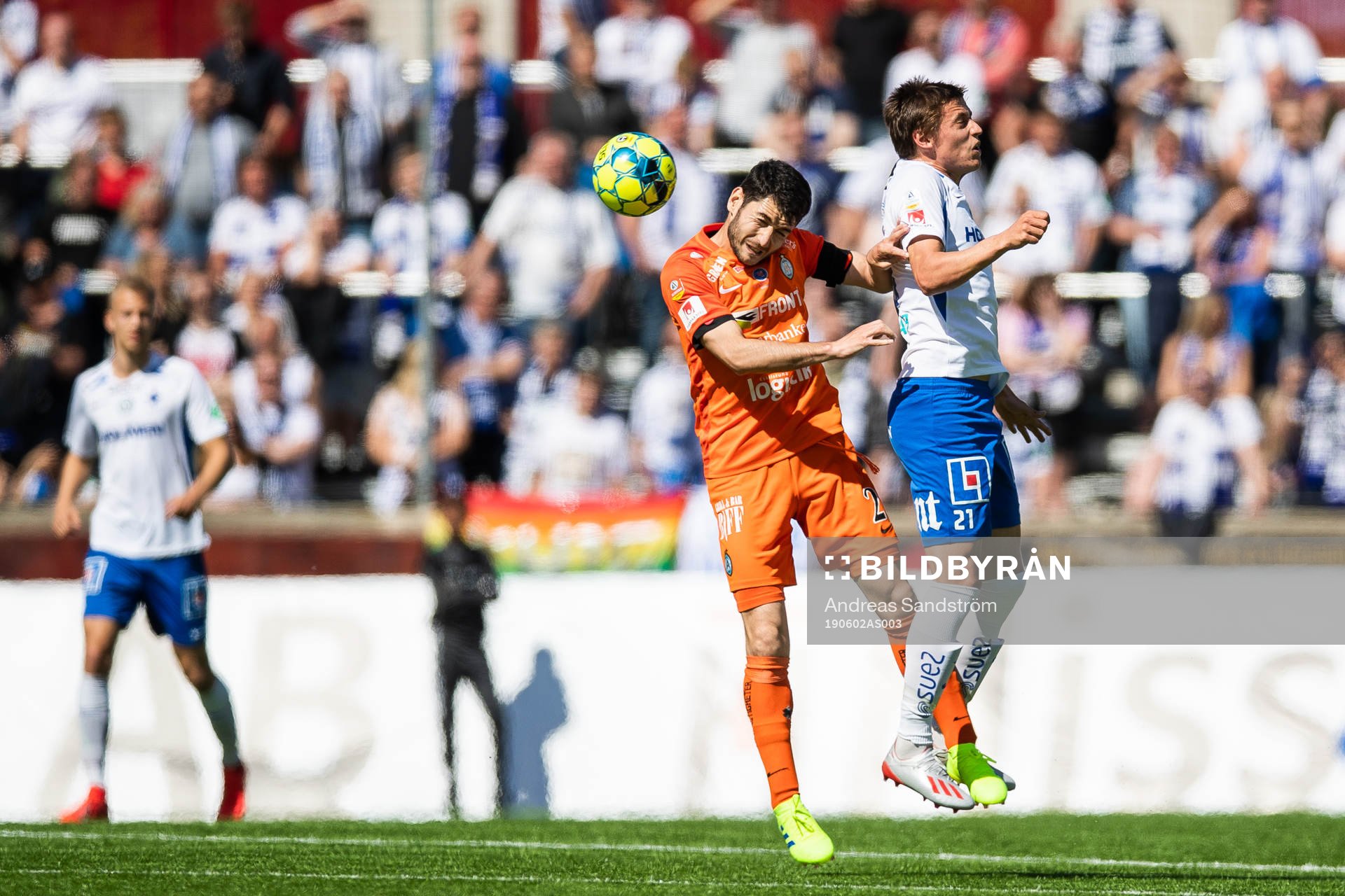 AFC Eskilstunas Anel Rashkaj och IFK Norrköpings Simon