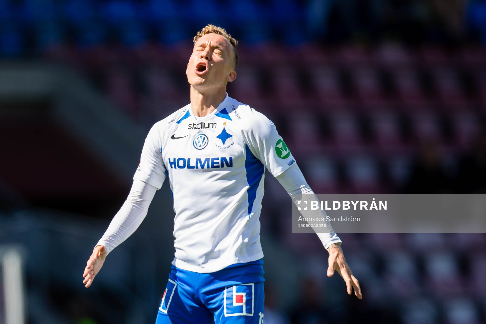 IFK Norrköpings Gudmundur Thórarinsson reagerar