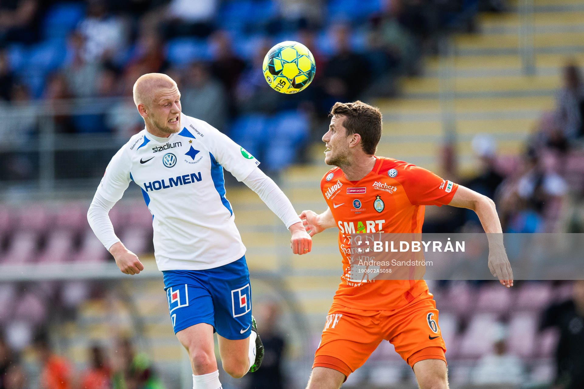 IFK Norrköpings Kalle Holmberg och AFC Eskilstunas Jose