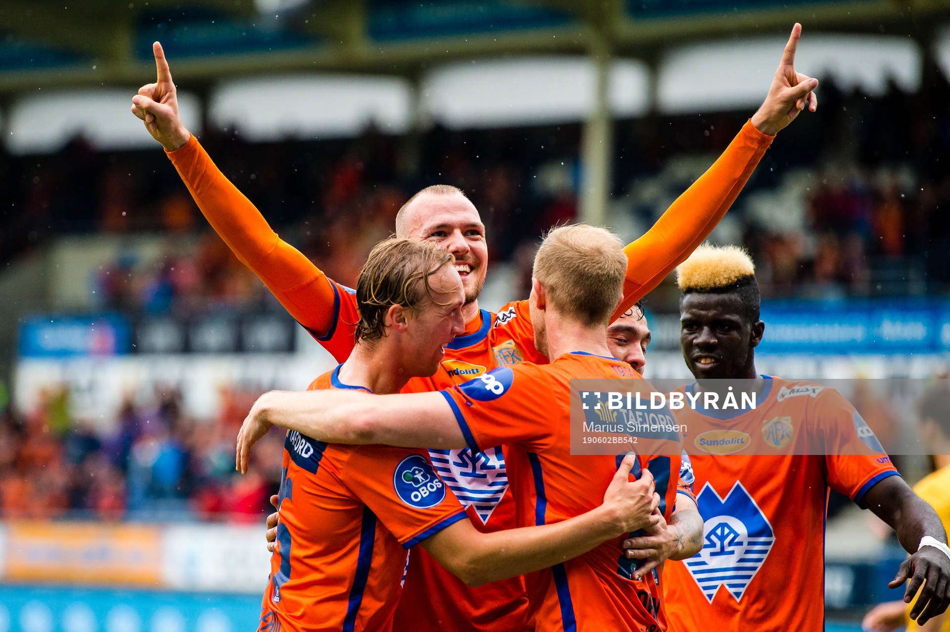 Aron Elis Thrandarson of Aalesund celebrates