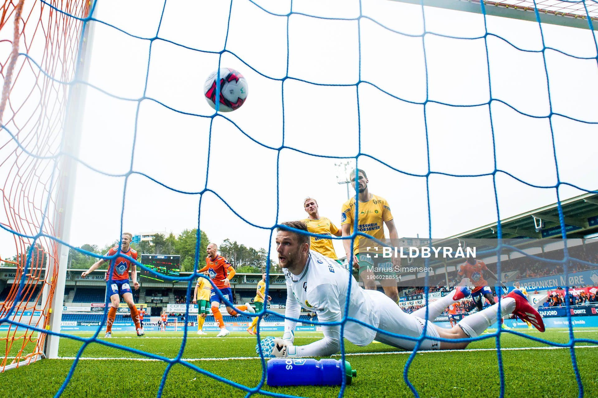 Aron Elis Thrandarson of Aalesund scores the 1-0 goal