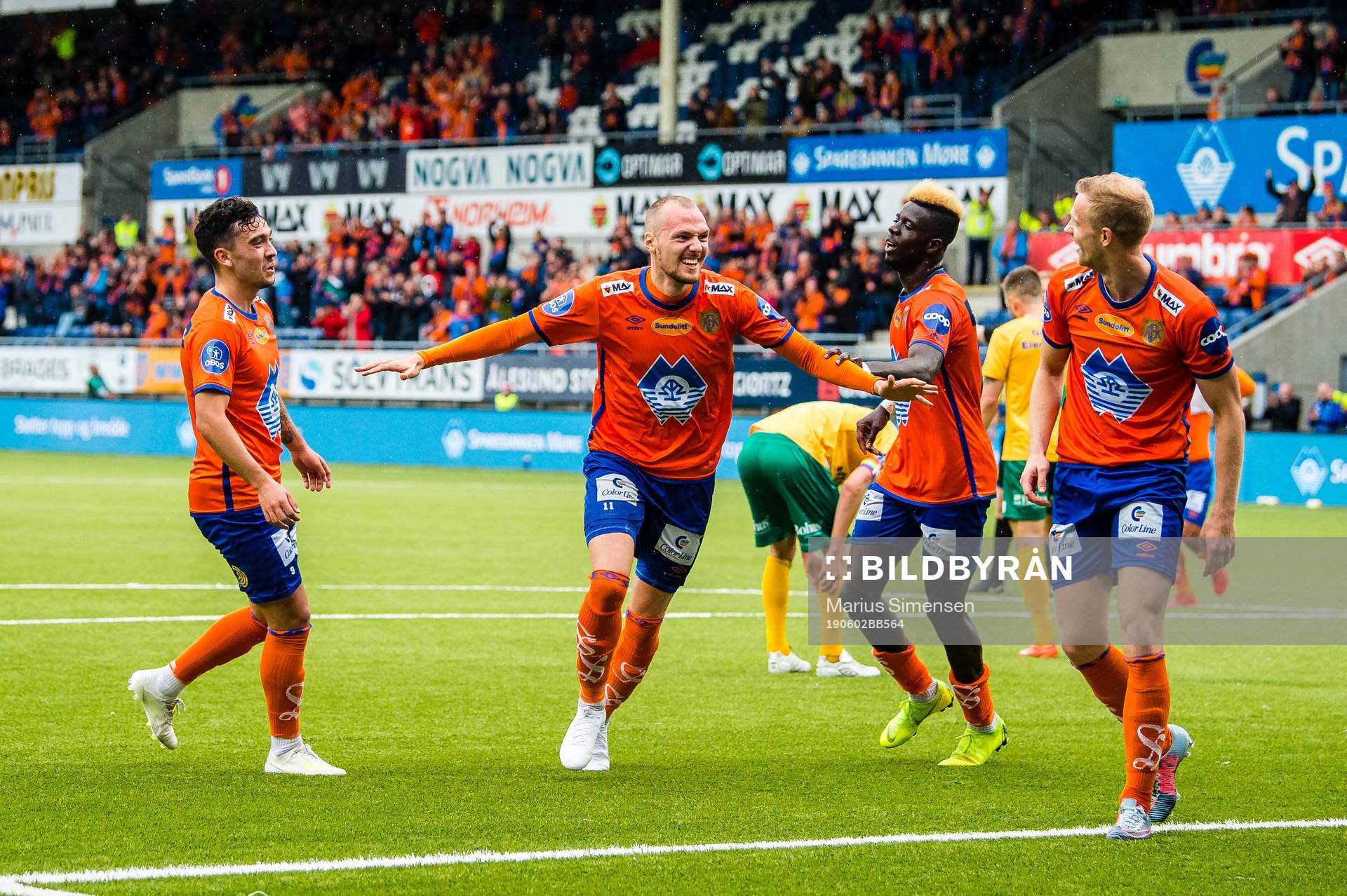 Aron Elis Thrandarson of Aalesund celebrates