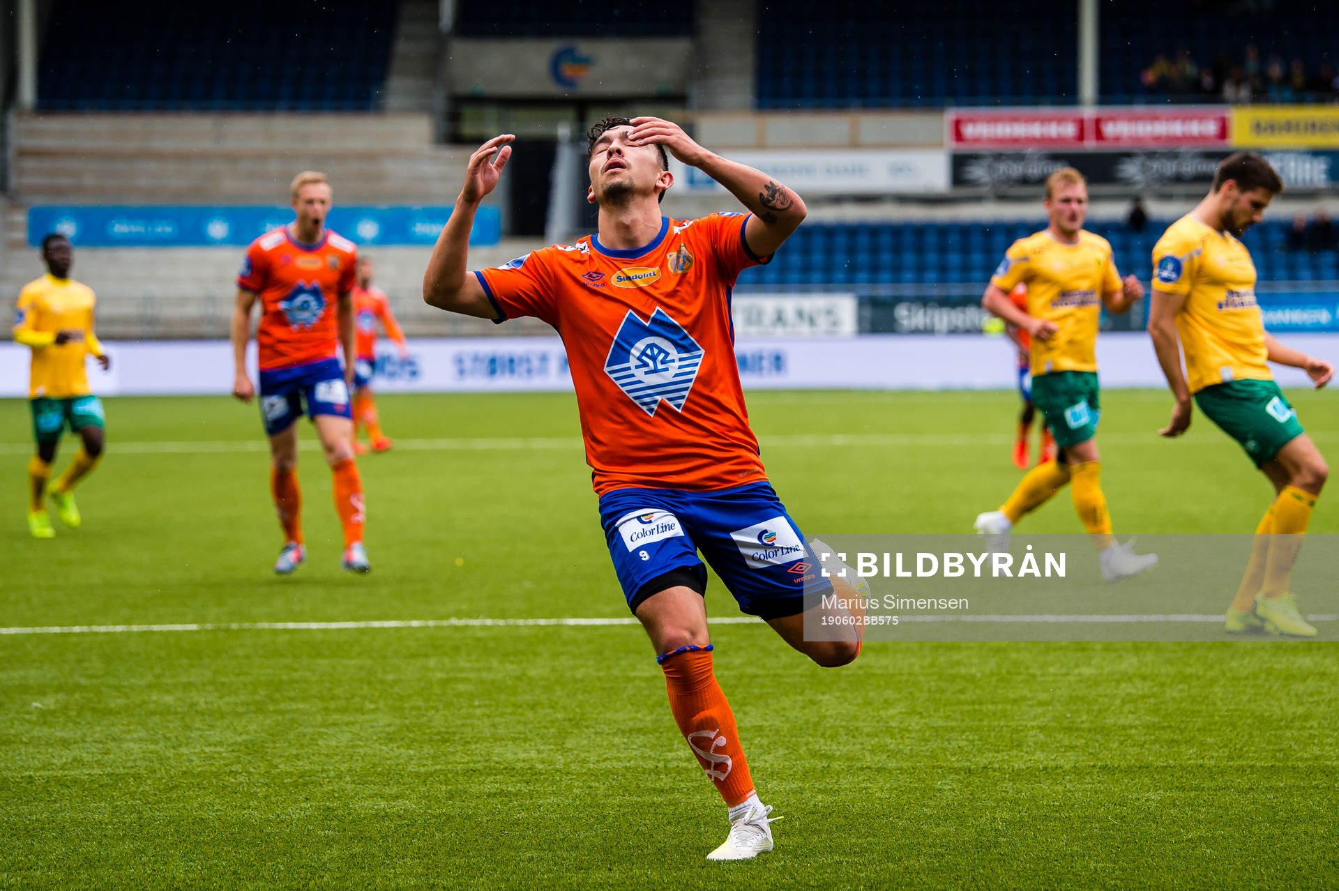 Niklas Fernando Nygaard Castro of Aalesund looks dejected