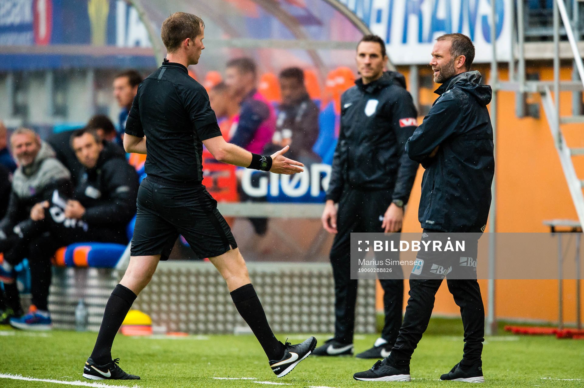 Trond Fredriksen, head coach of Ull/Kisa, sent off the
