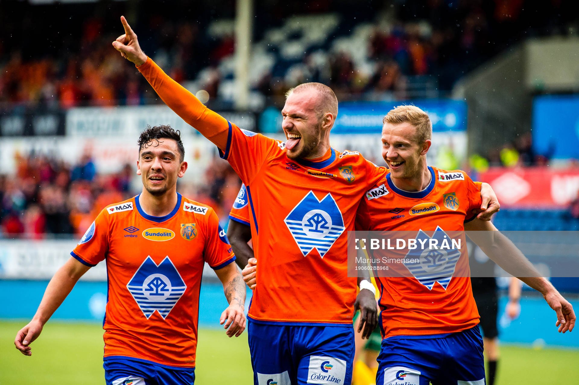 Aron Elis Thrandarson of Aalesund celebrates afterbrates