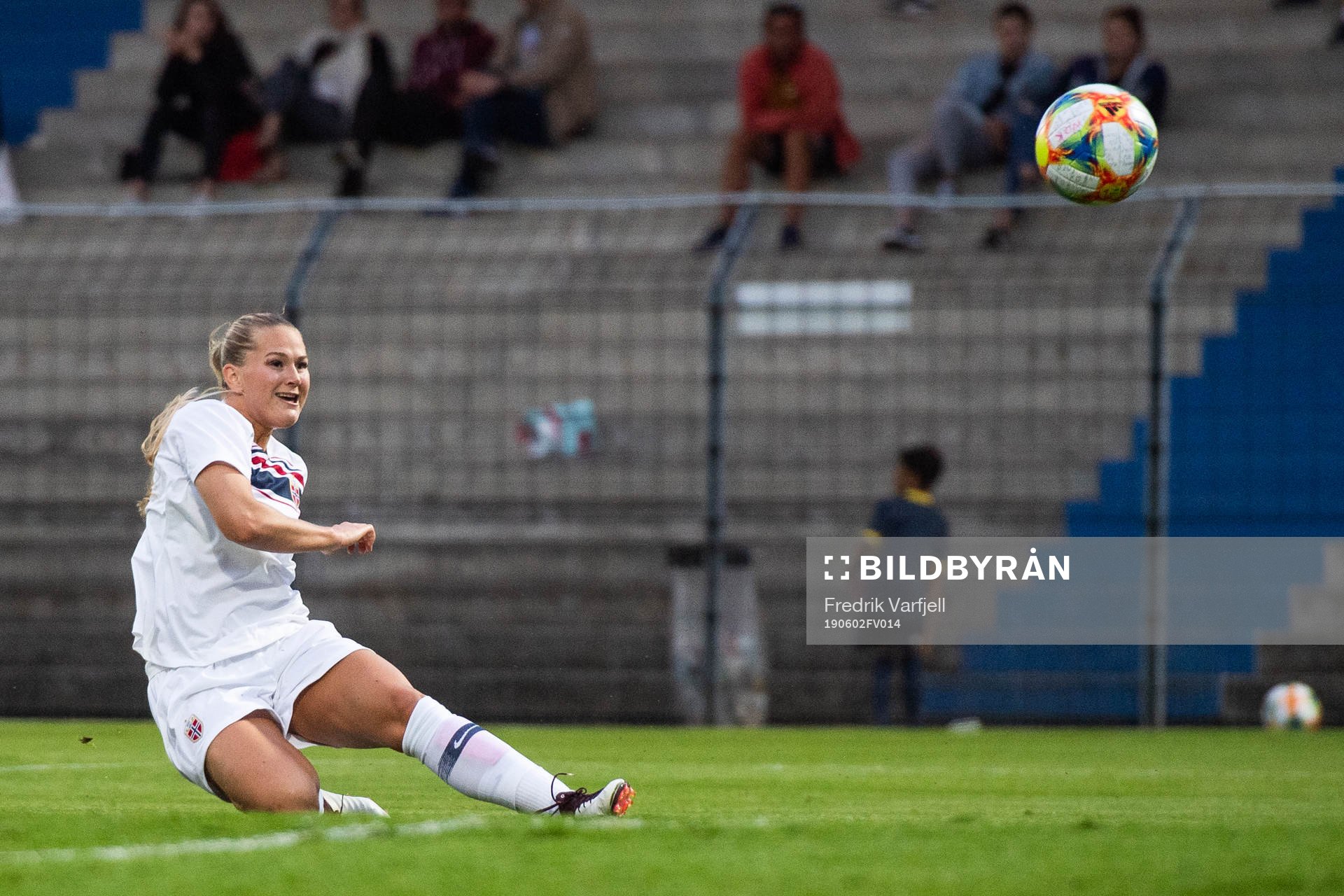Lisa-Marie Karlseng Utland of Norway scores 0-2