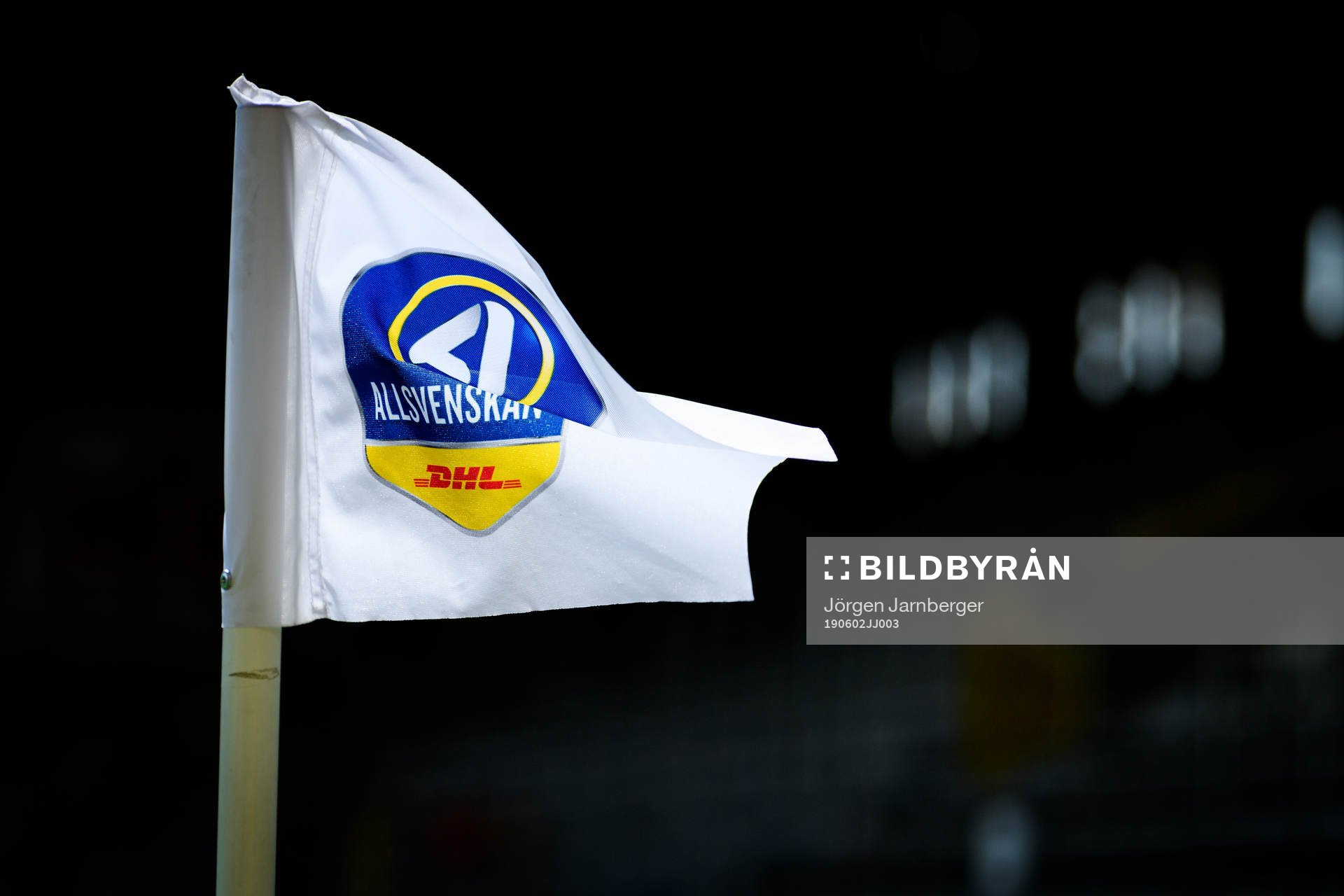 Hörnflagga med Allsvenskans logga