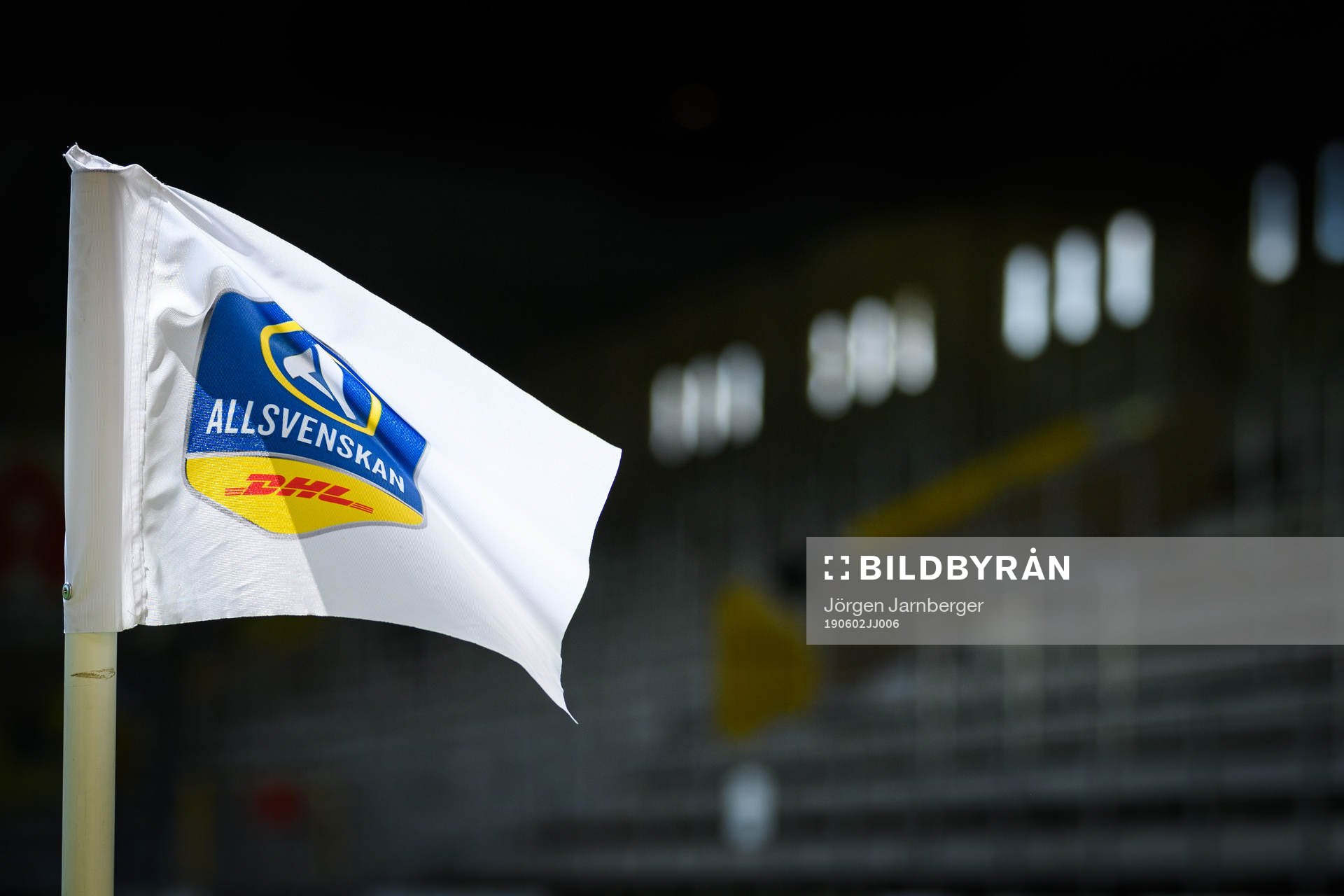 Hörnflagga med Allsvenskans logga