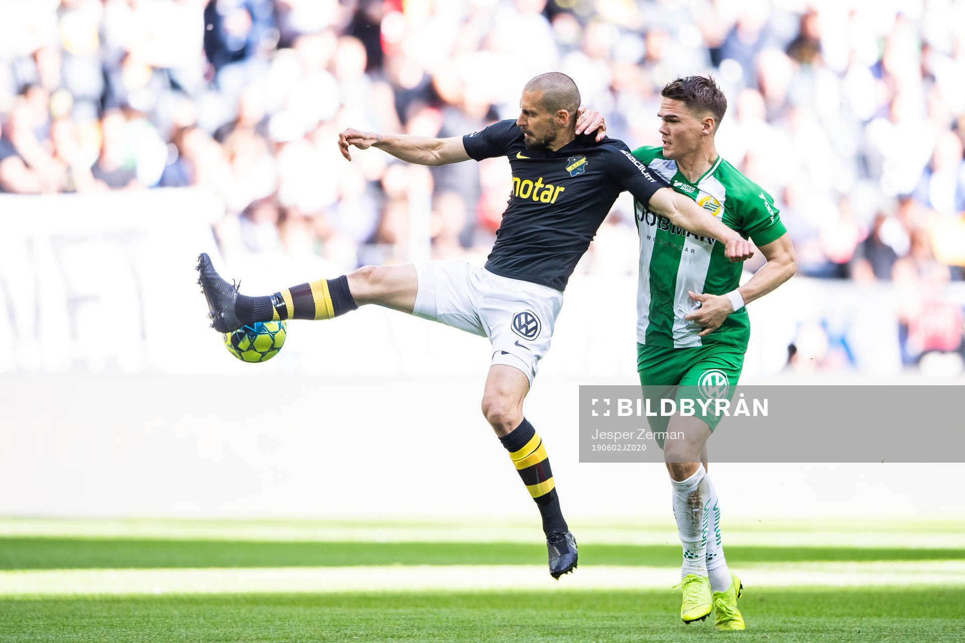 s Panajotis Dimitriadis och Hammarbys Vidar Örn Kjartansson