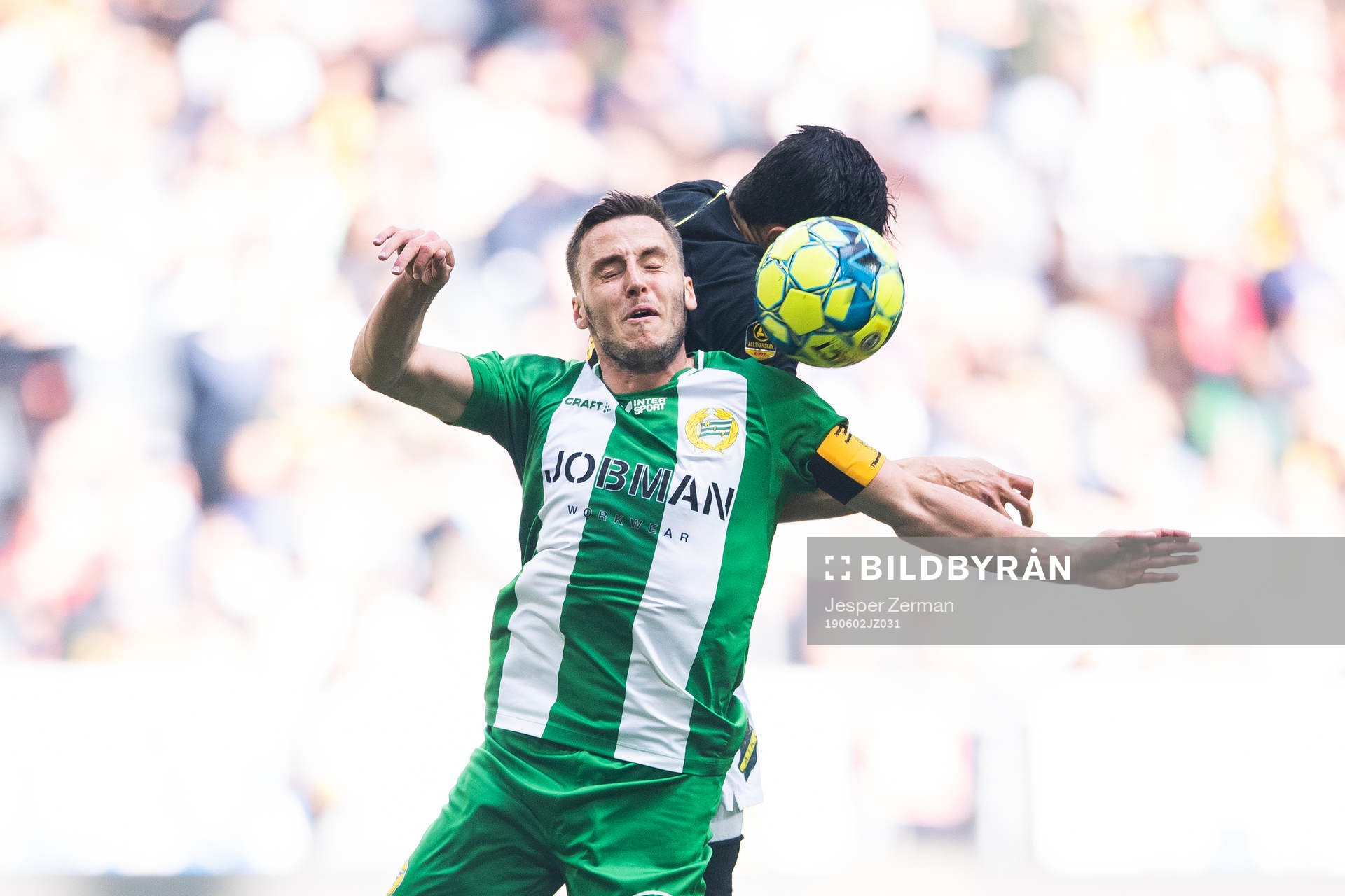 s Tarik Elyounoussi i nickduell